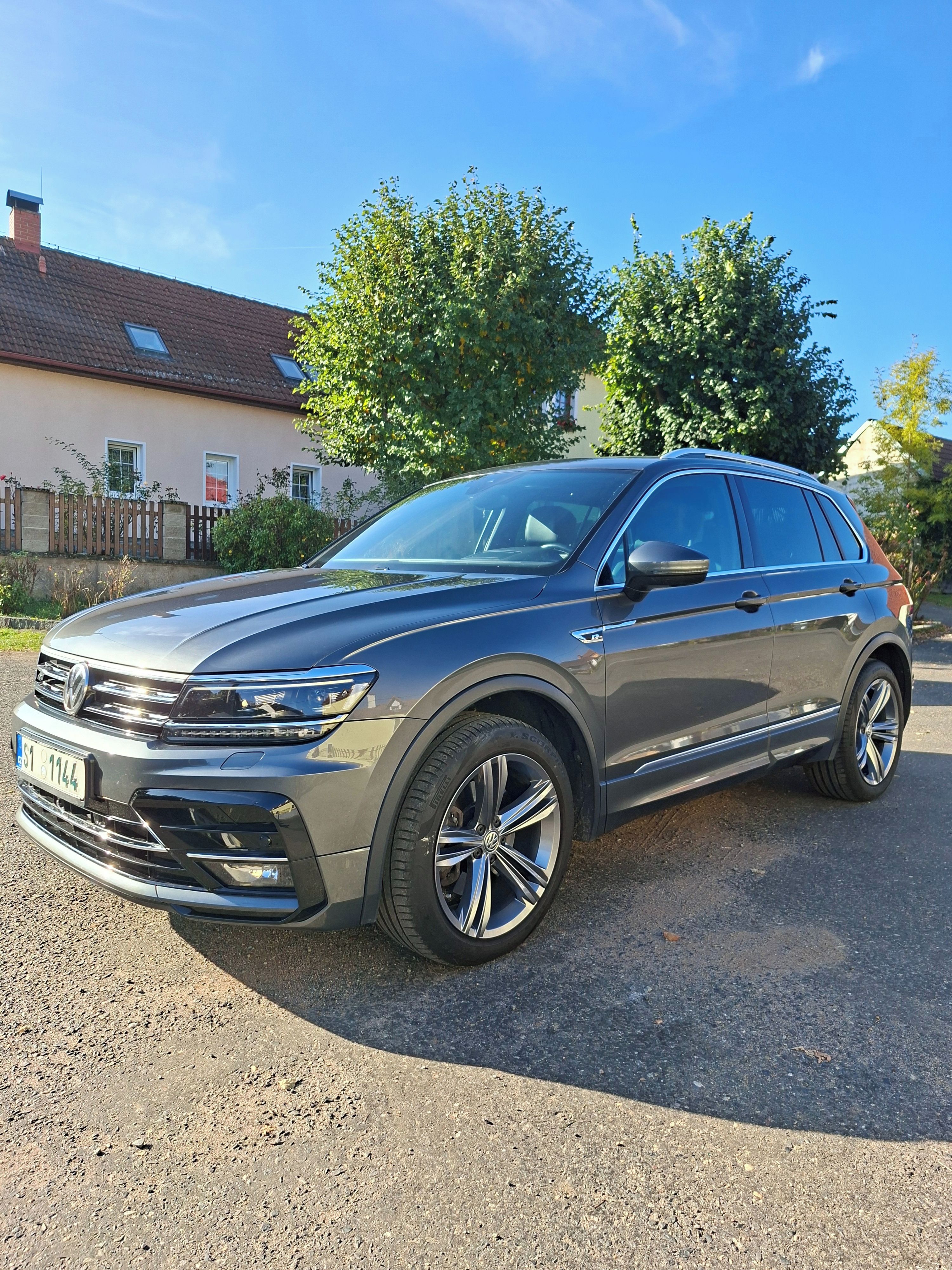 Volkswagen Tiguan, 2.0tdi 140kw 4 motion R-line