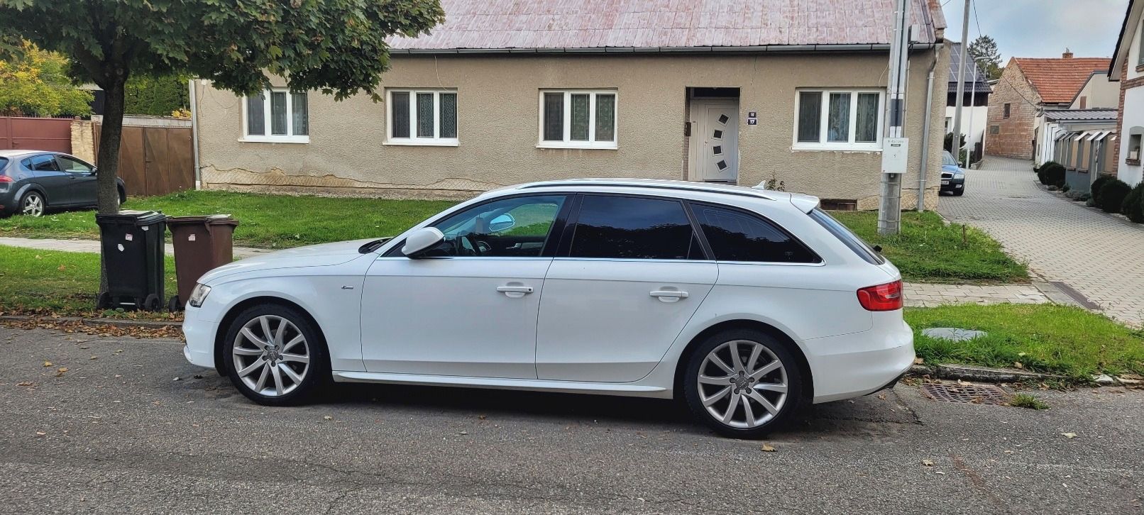 Audi A4 Avant, Audi A4 Avant S-line 4x4 130 k - fotka 3