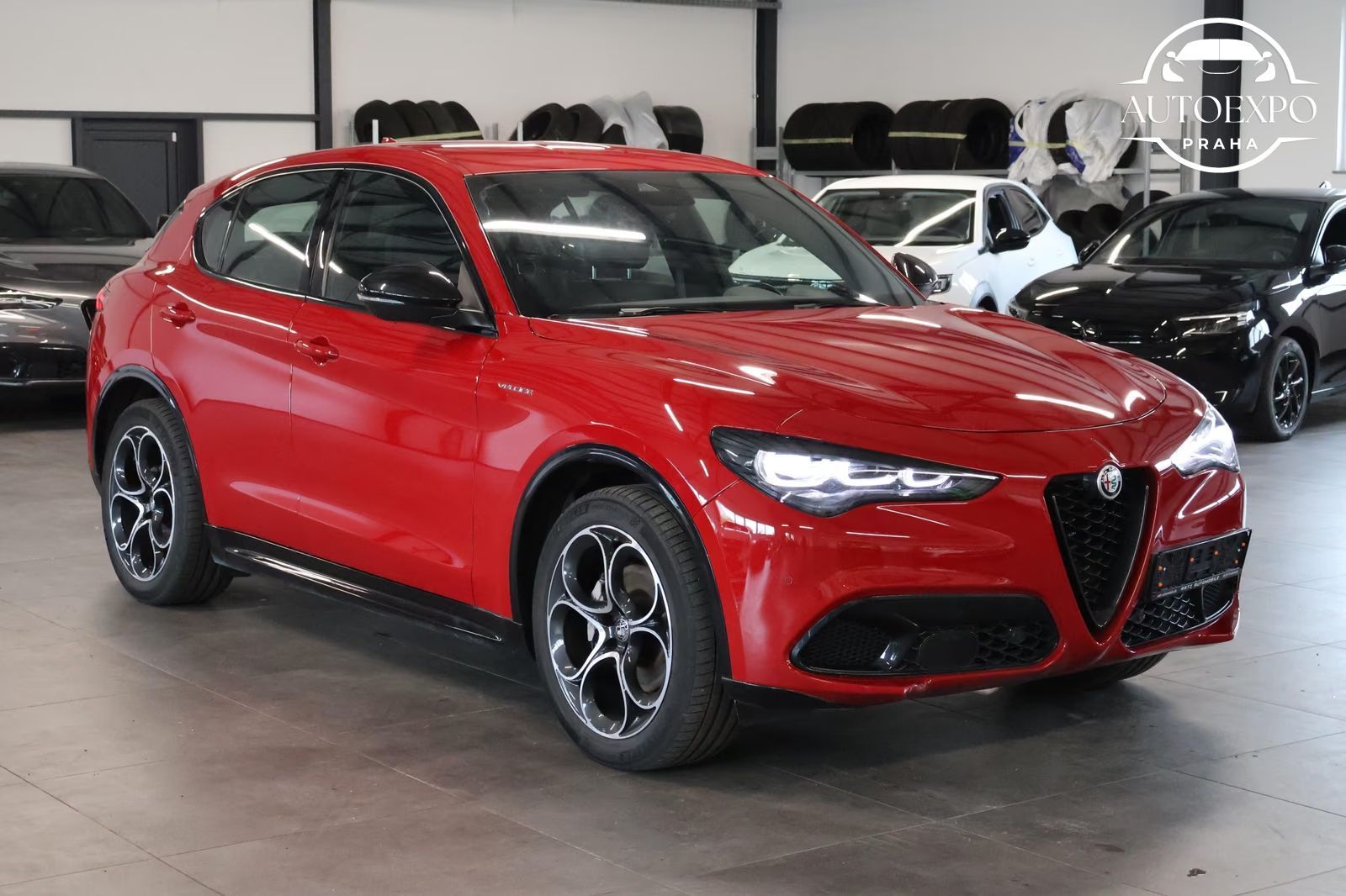 Alfa Romeo Stelvio, Veloce Q4 MATRIX*H&K*