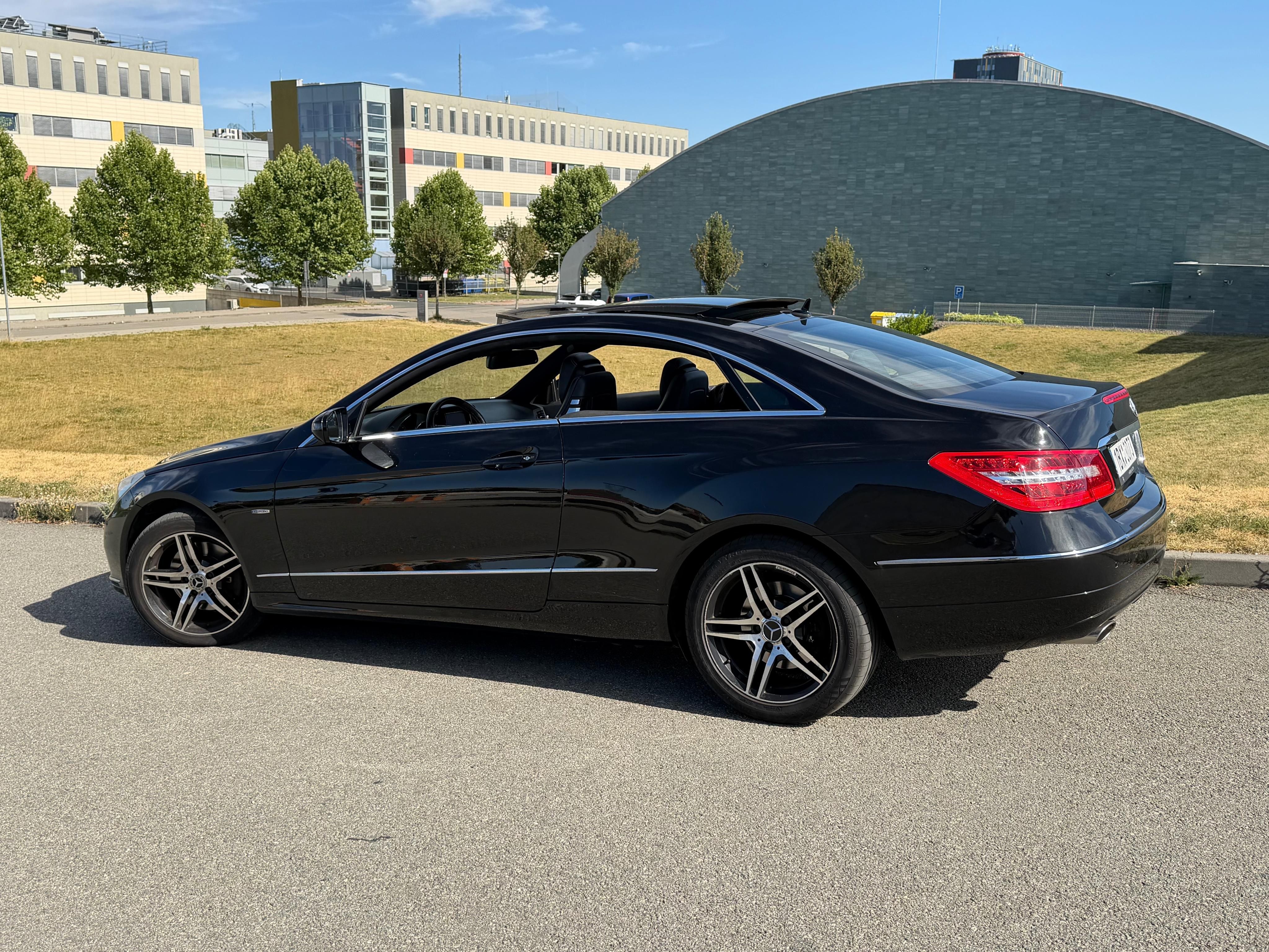 Mercedes-Benz Třídy E, Mercedes Benz E350 CGI - fotka 2