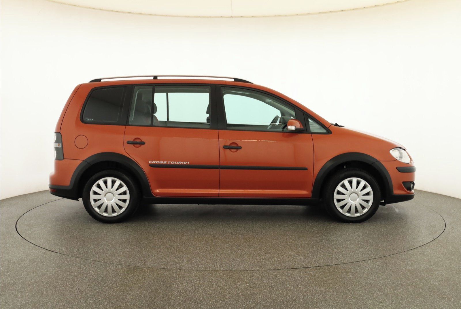Volkswagen Touran, 2.0 TDI, Cross, Automat - fotka 6