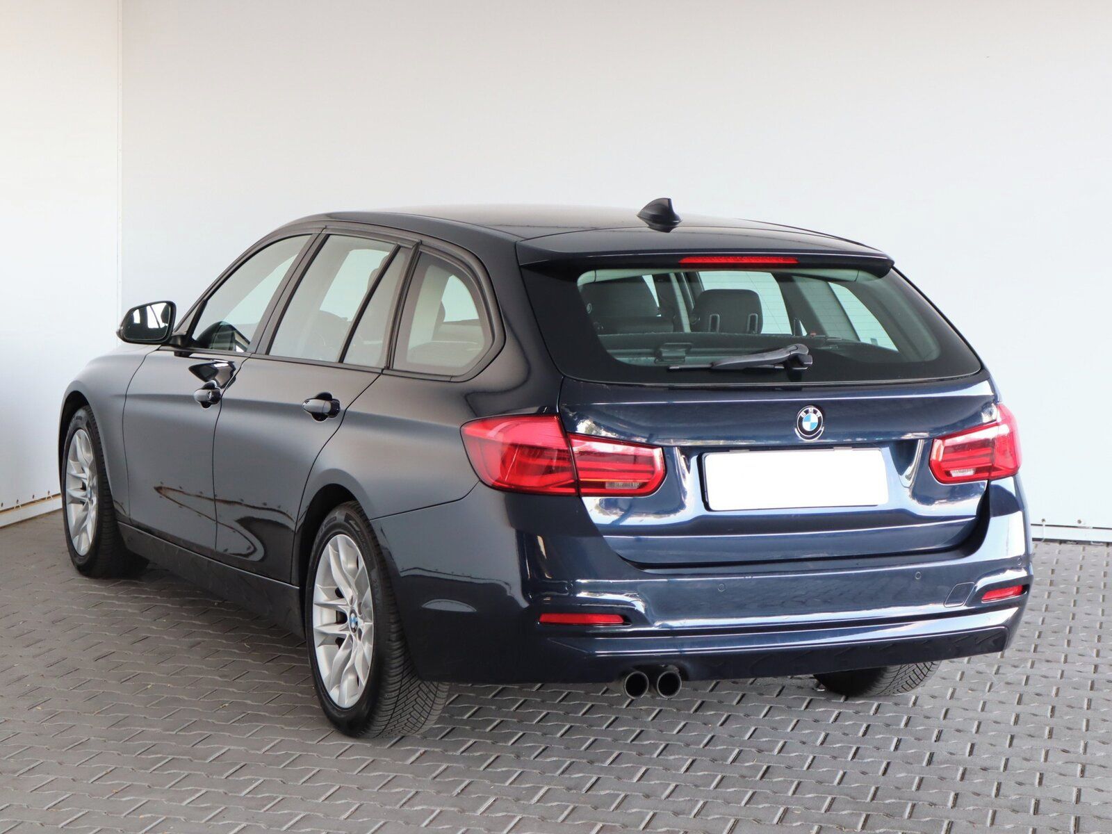 BMW Řada 3, 320 d xDrive, 4X4, Automat - fotka 4