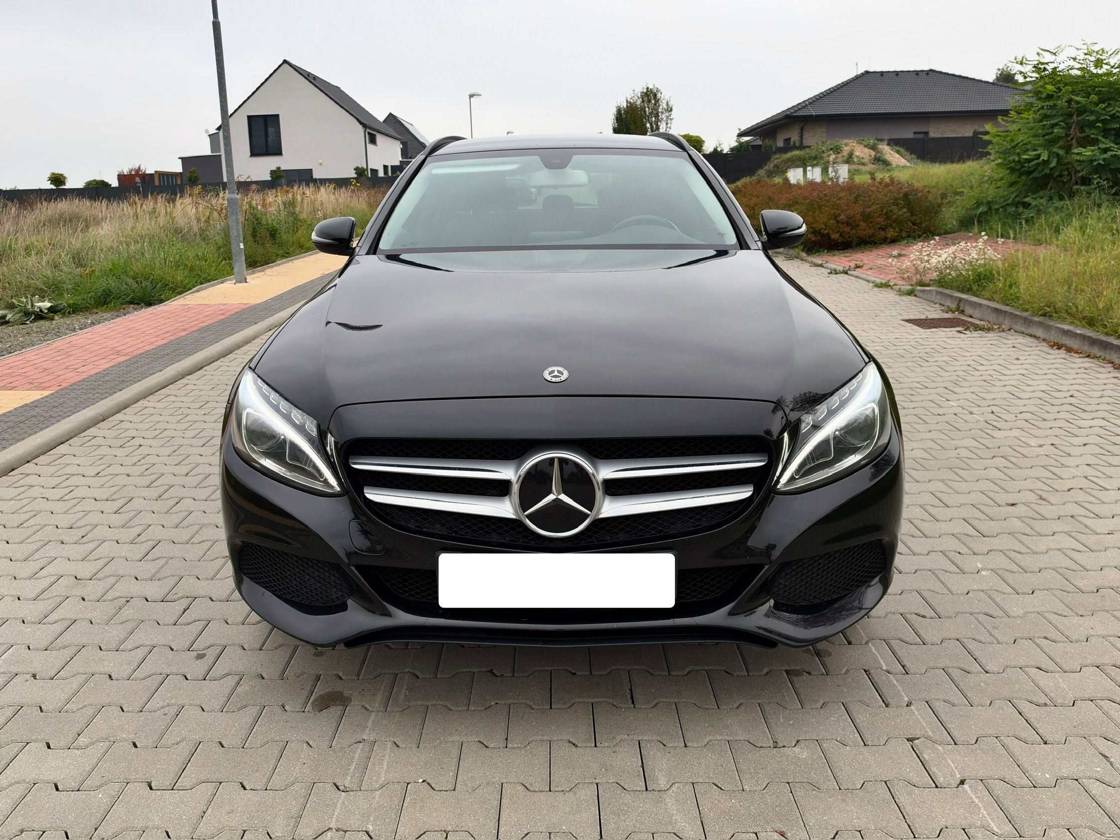 Mercedes-Benz Třídy C, 9G-Tronic, Kamera, tažné, ALU - fotka 2