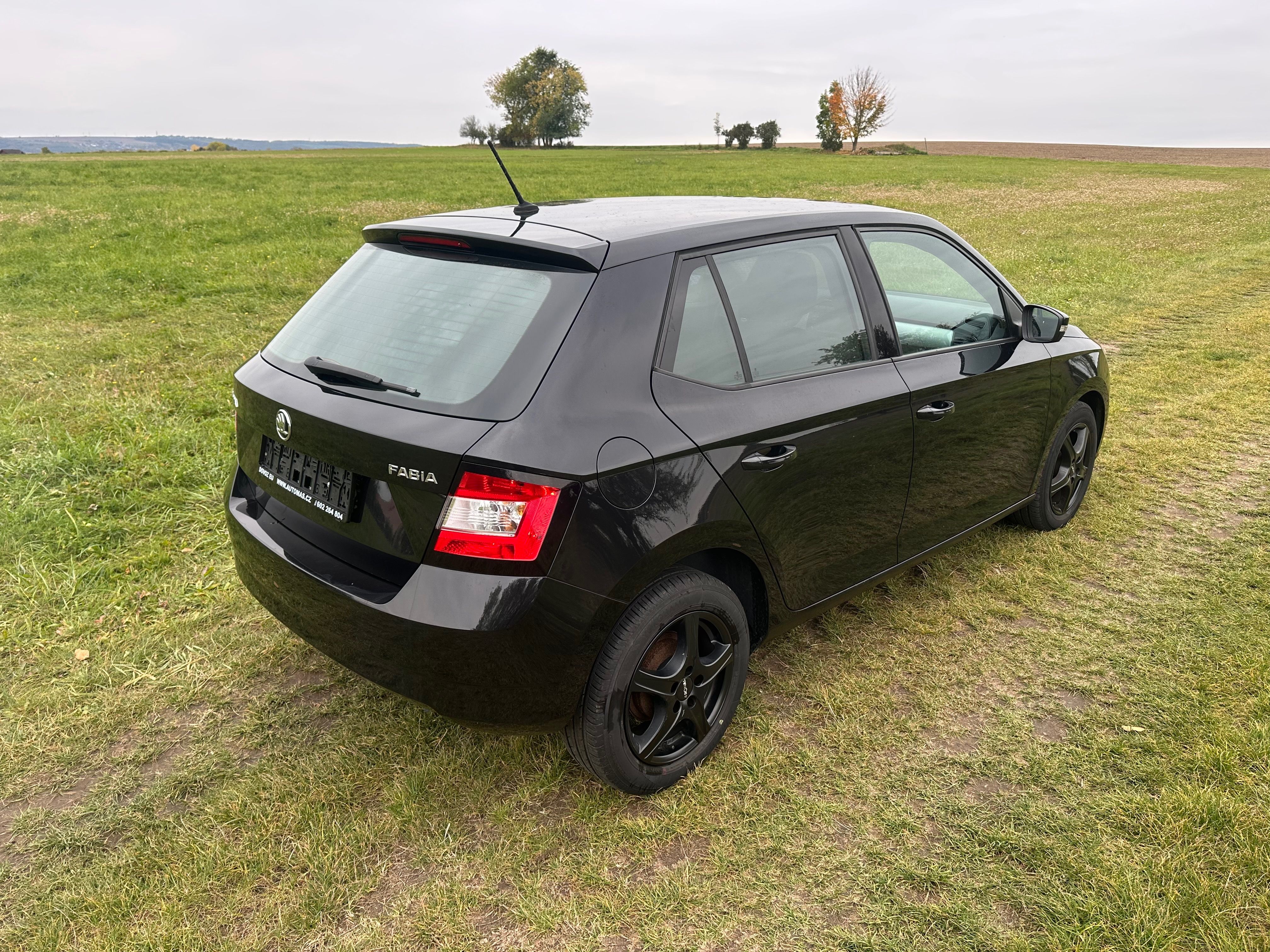 Škoda Fabia, 1.2TSI-66KW-121000KM-SERVIS - fotka 6