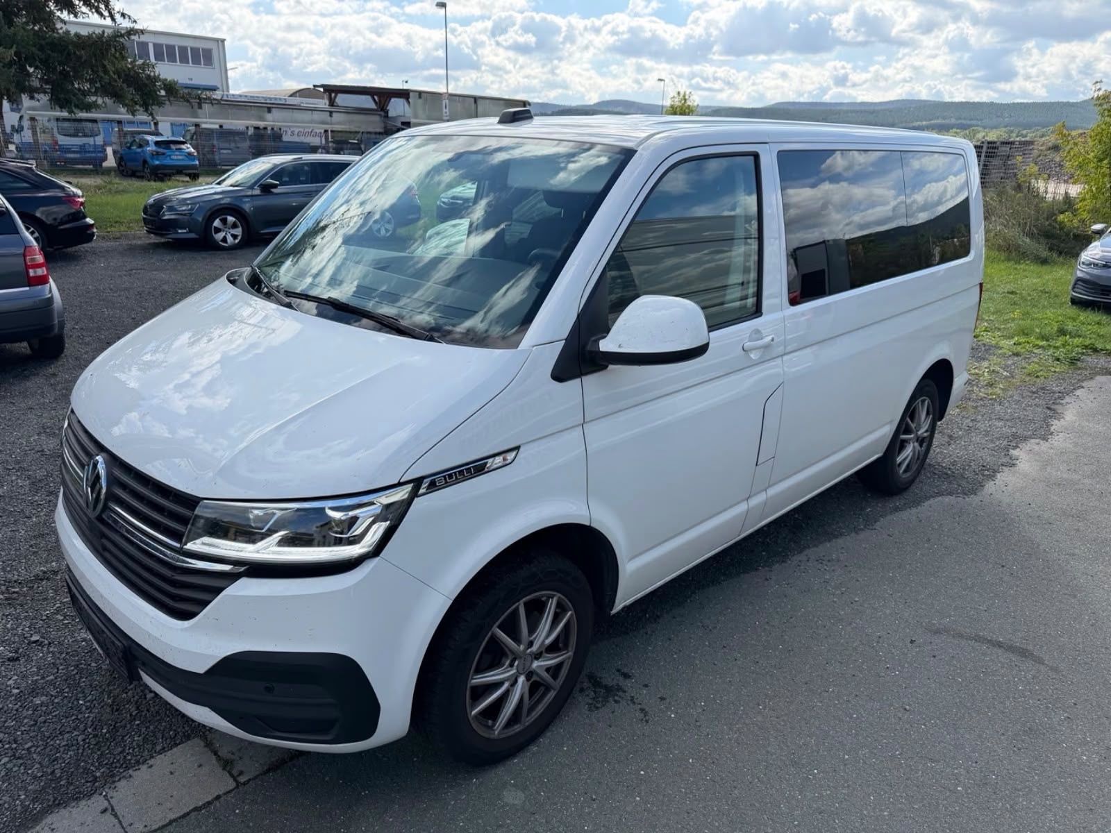 Volkswagen Caravelle, 2.0TDI-110KW-8MÍST-LED!!DPH!! - fotka 3