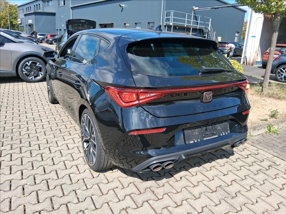 Cupra Leon, 2,0 TSI 221 KW