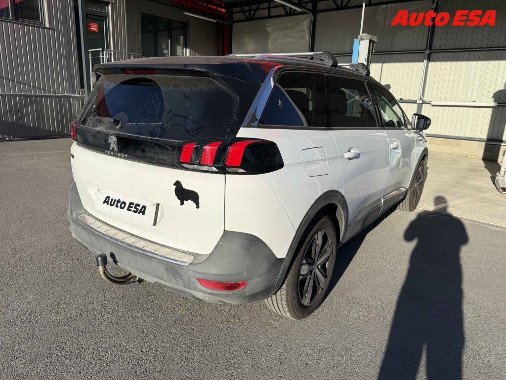 Peugeot 5008, 1.5 HDi,1.maj,ČR - fotka 2