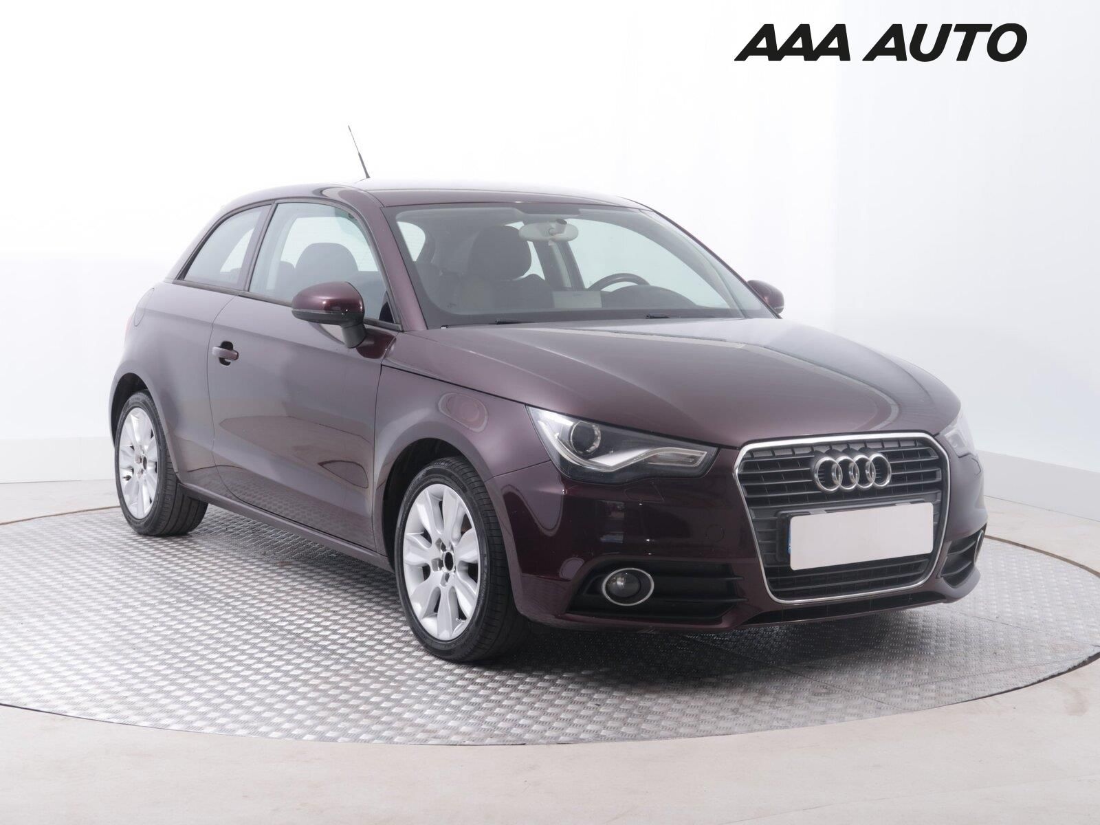 Audi A1, 1.6 TDI, Serv.kniha, Xenony
