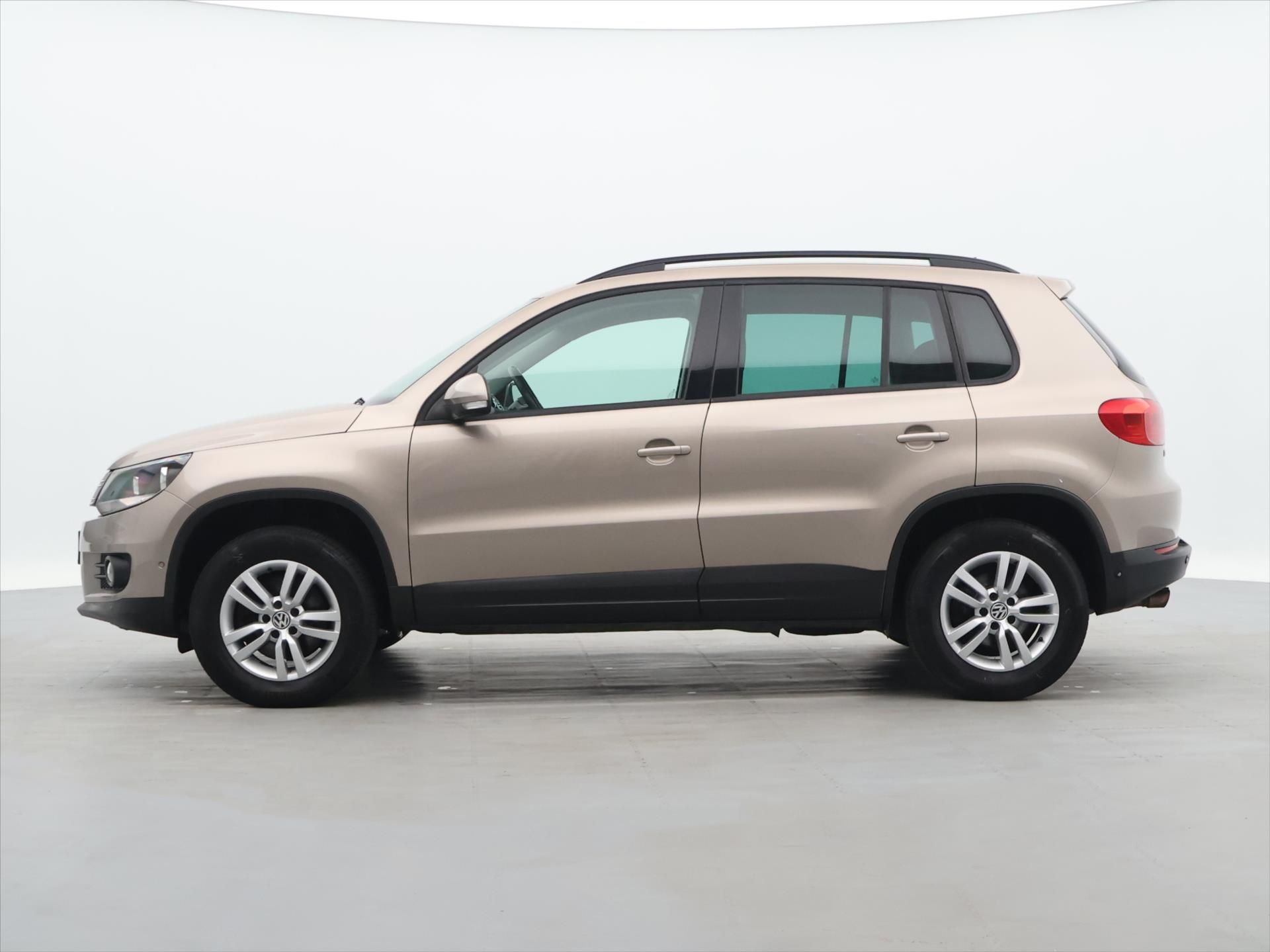 Volkswagen Tiguan, 1,4 TSI 118kW CZ 2.Maj Klima - fotka 4