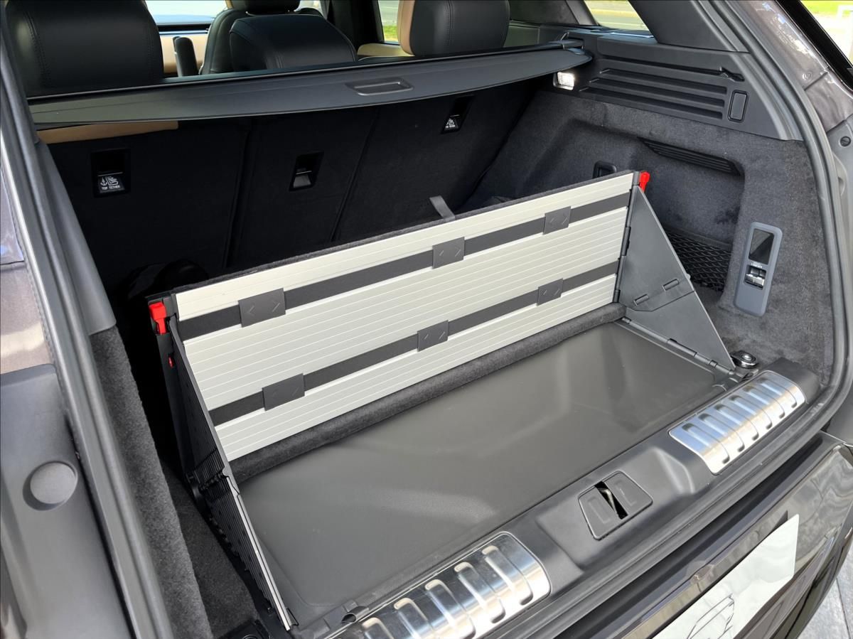 Land Rover Range Rover Sport, 3,0 P380 DYNAMIC SE - fotka 6