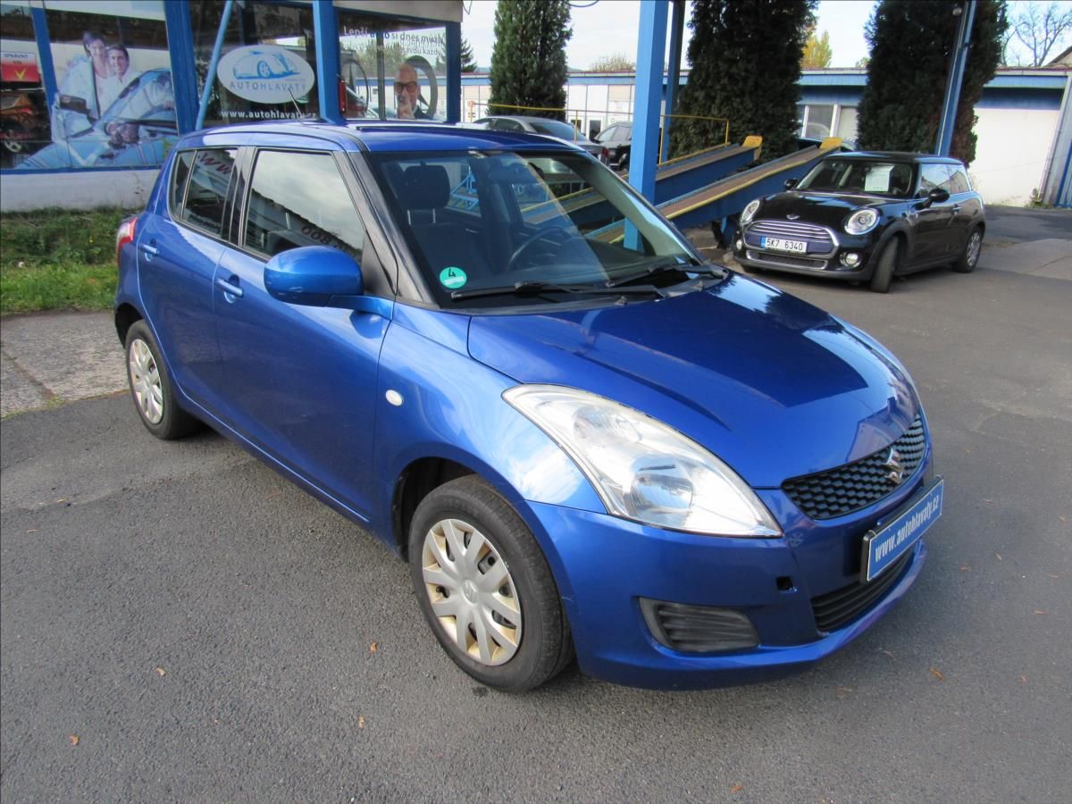 Suzuki Swift, 1,2 i 69kW 4x4 - fotka 3