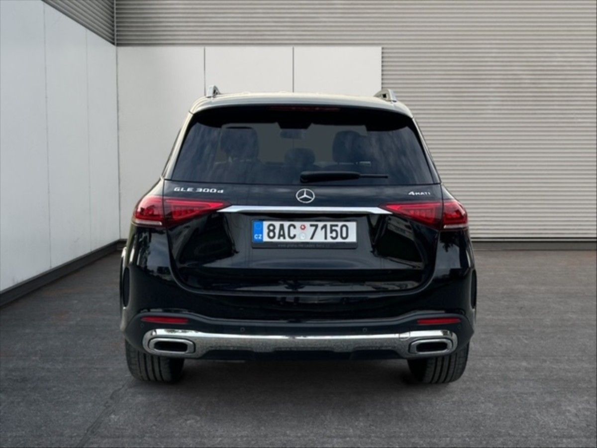 Mercedes-Benz GLE, 2,0 300d 4M AT - fotka 5