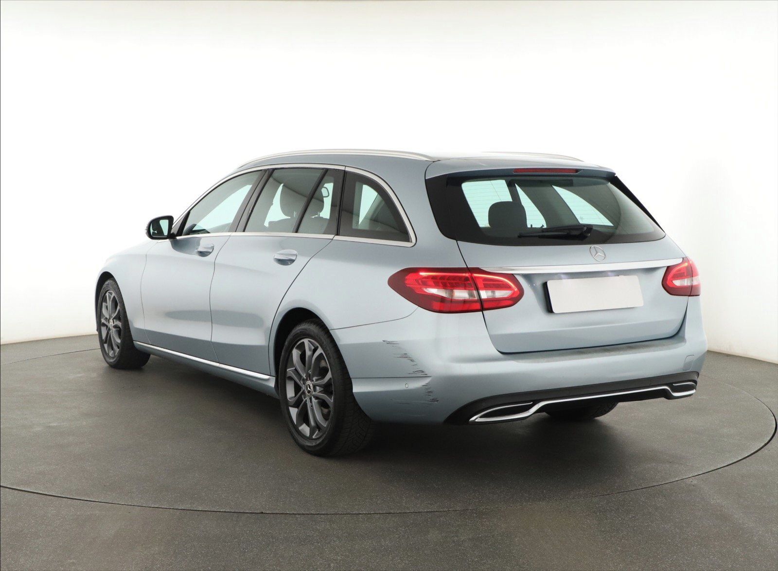 Mercedes-Benz Třídy C, 220 d, Automat, Kůže, Navi - fotka 4