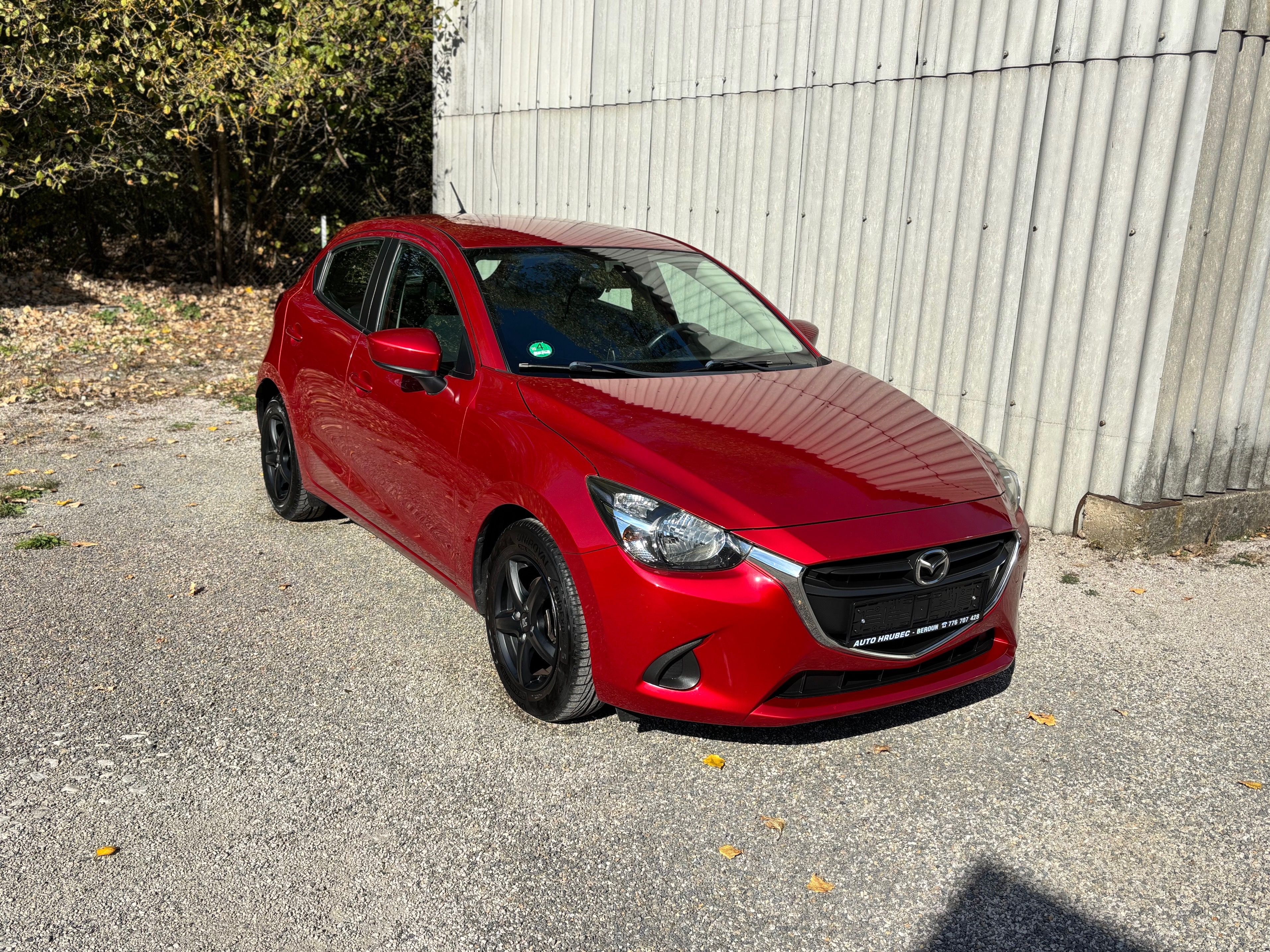 Mazda 2, 1.5 66 kW NEHAV.VÝHŘEV SEDADEL - fotka 3