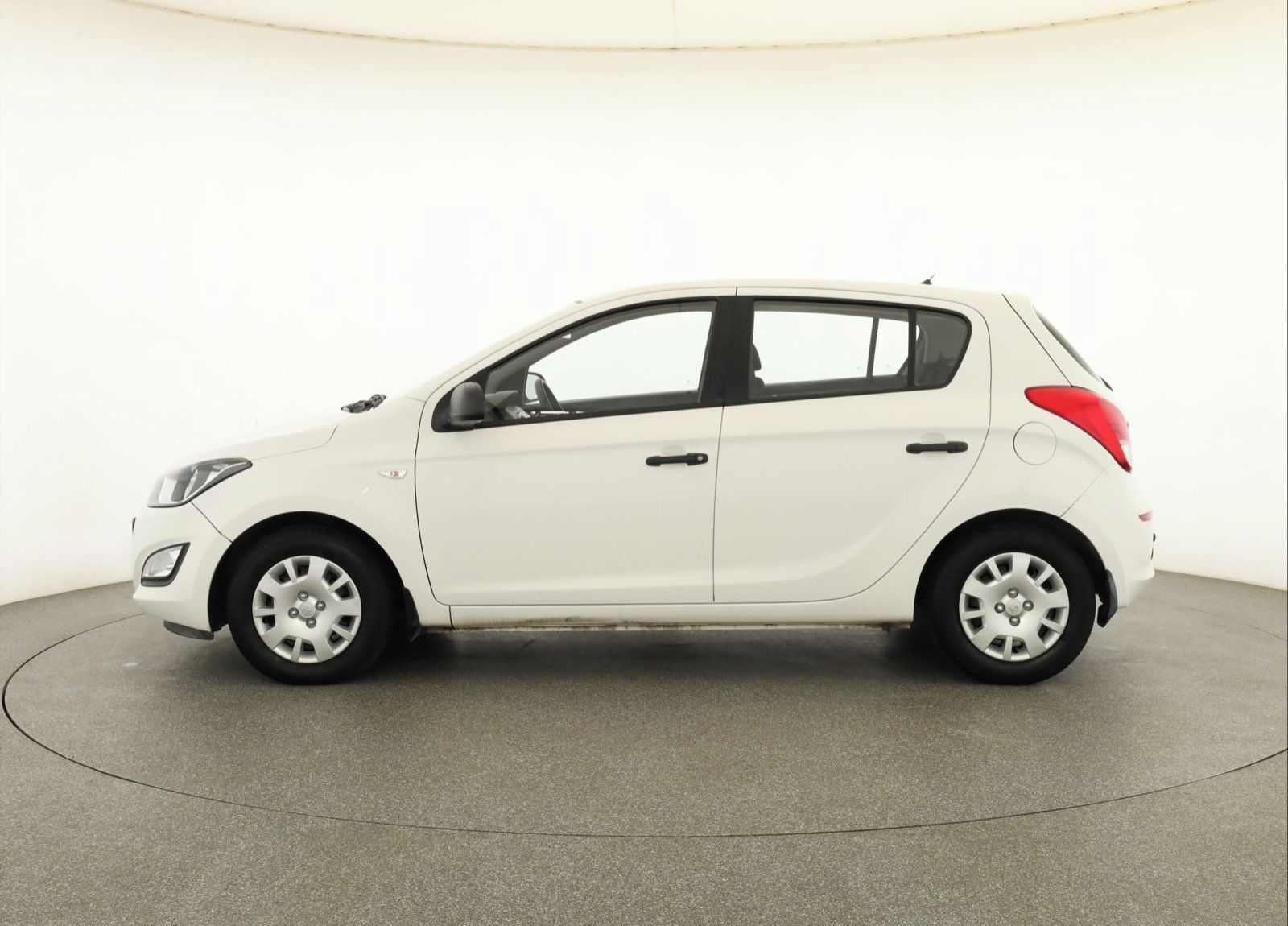 Hyundai i20, 1.2, ČR,1.maj, Serv.kniha - fotka 3