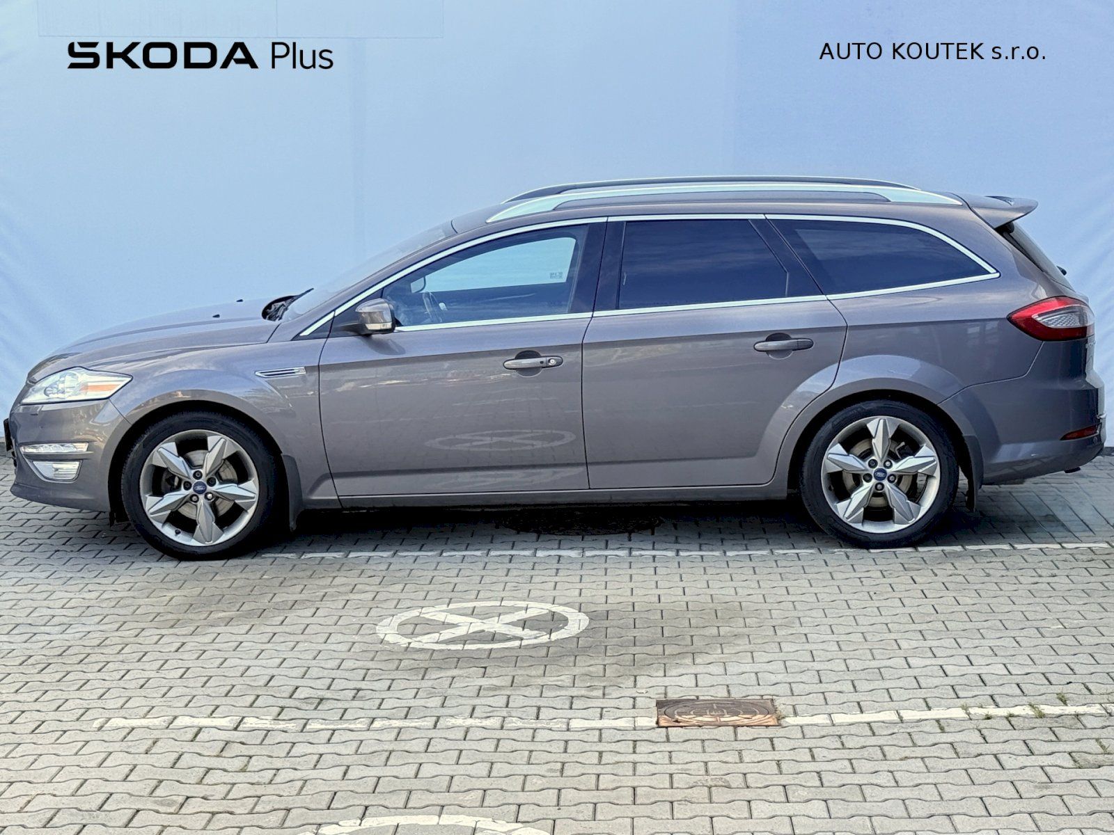 Ford Mondeo, 1.6T 118kW160PS - fotka 3
