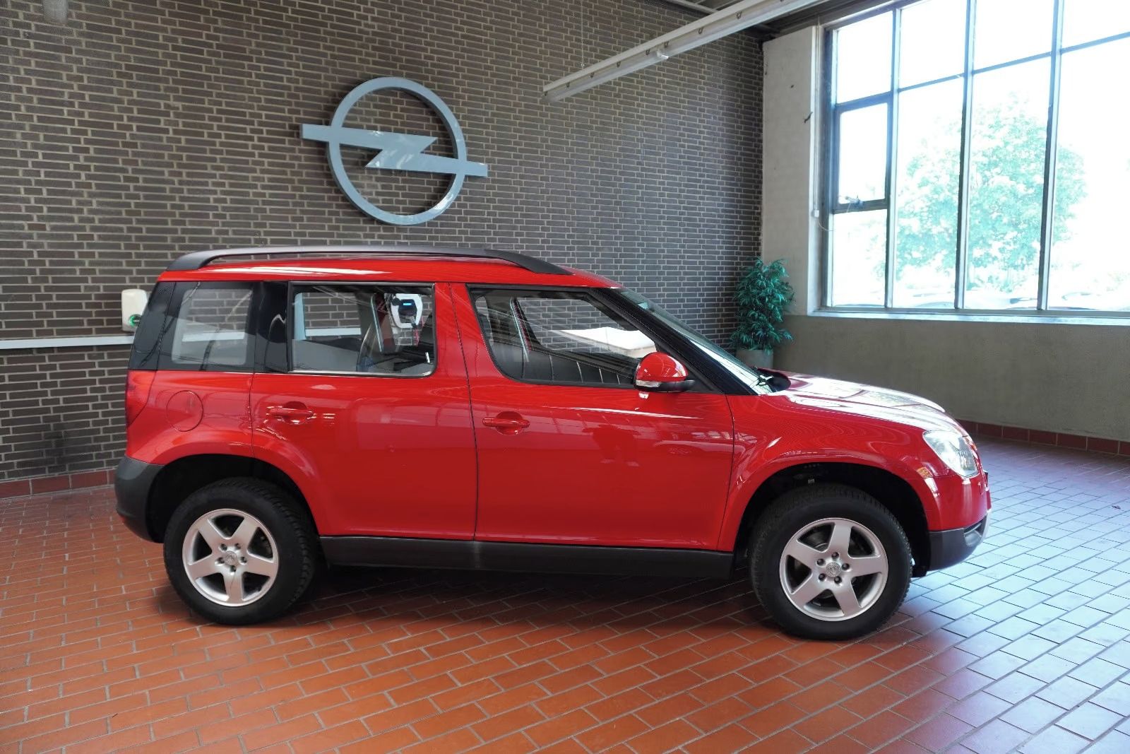 Škoda Yeti, 1 maj.plný servis 4x4 88 tisKM - fotka 4