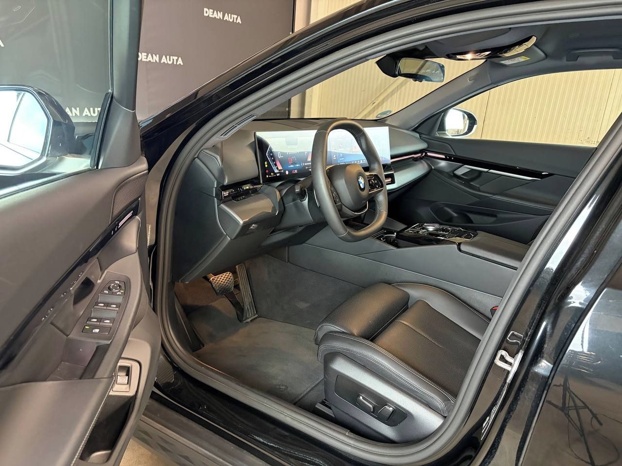 BMW Řada 5, 520D Touring 145kw - fotka 5