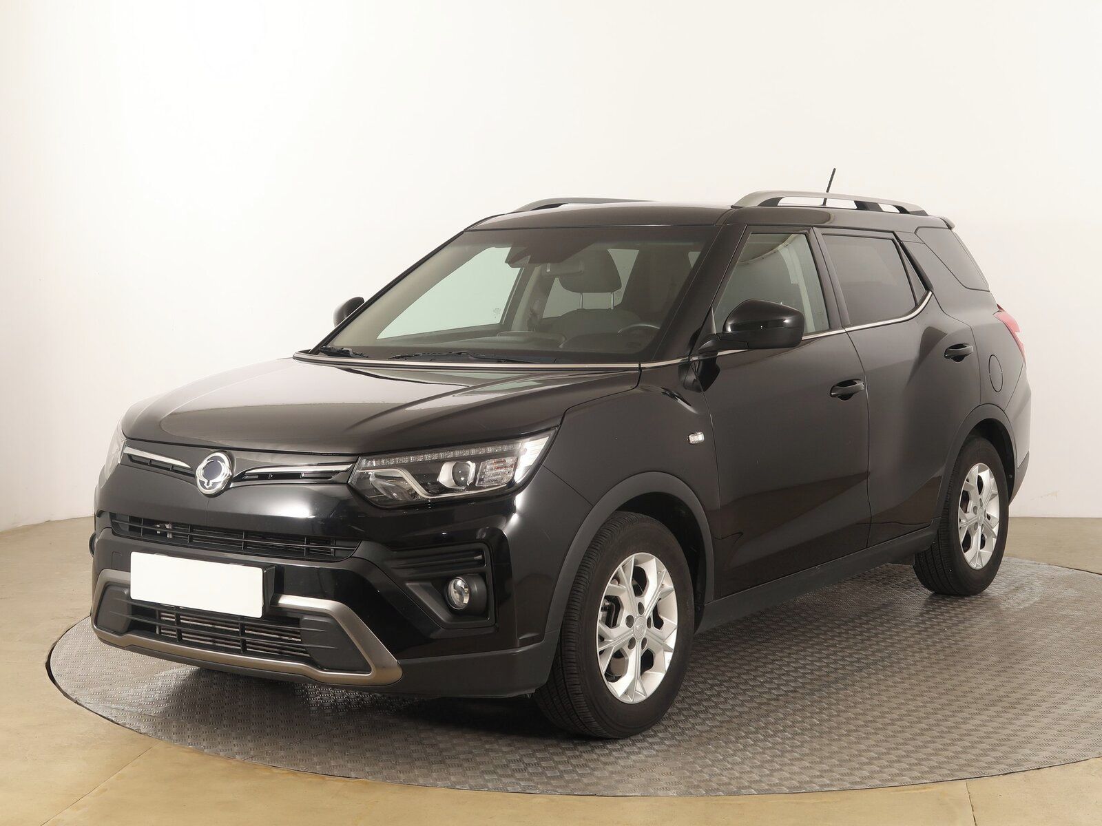 SsangYong Tivoli, 1.5 T-GDI, Automat, Serv.kniha - fotka 2