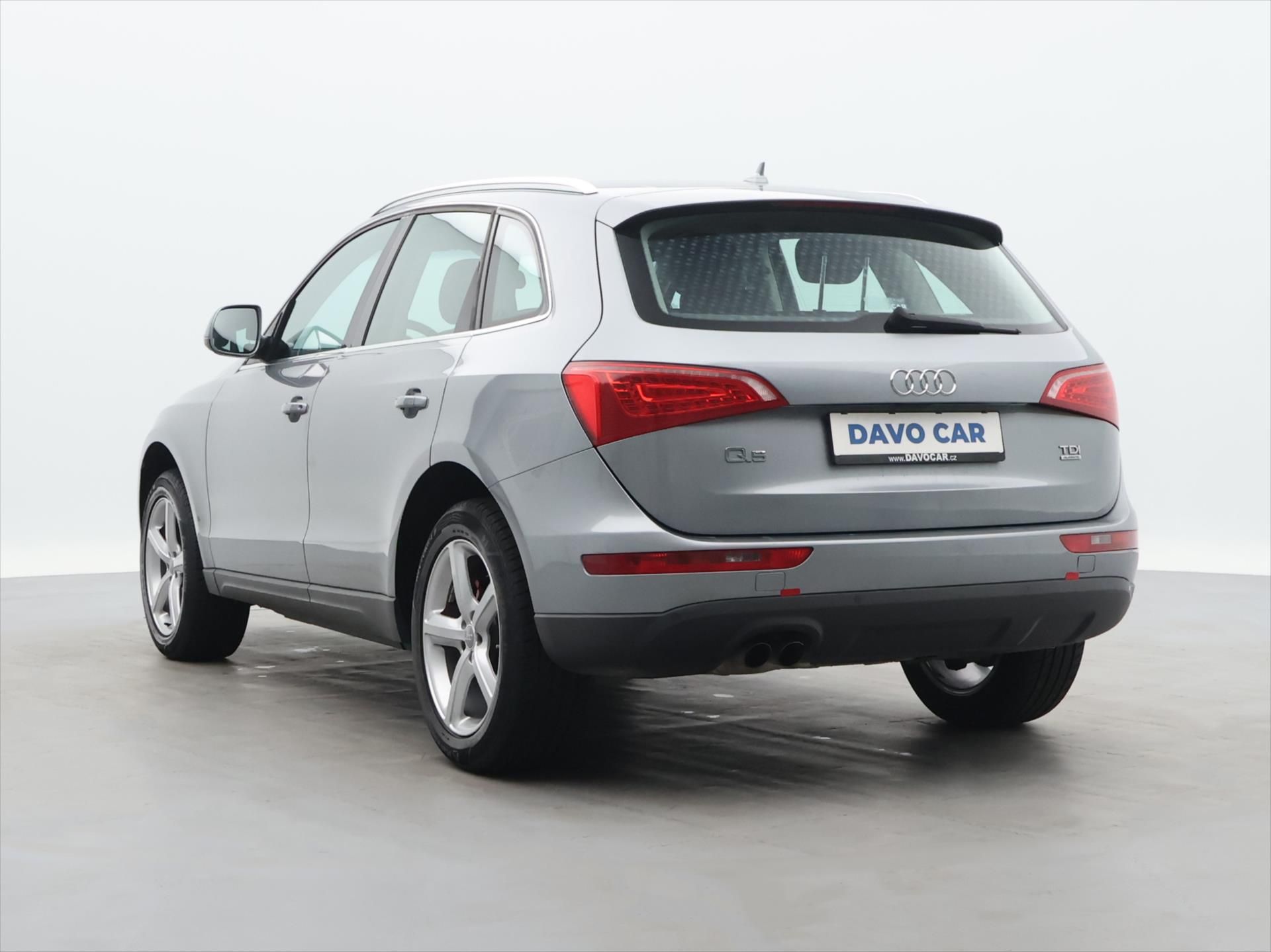 Audi Q5, 2,0 TDI 125kW Quattro CZ - fotka 5