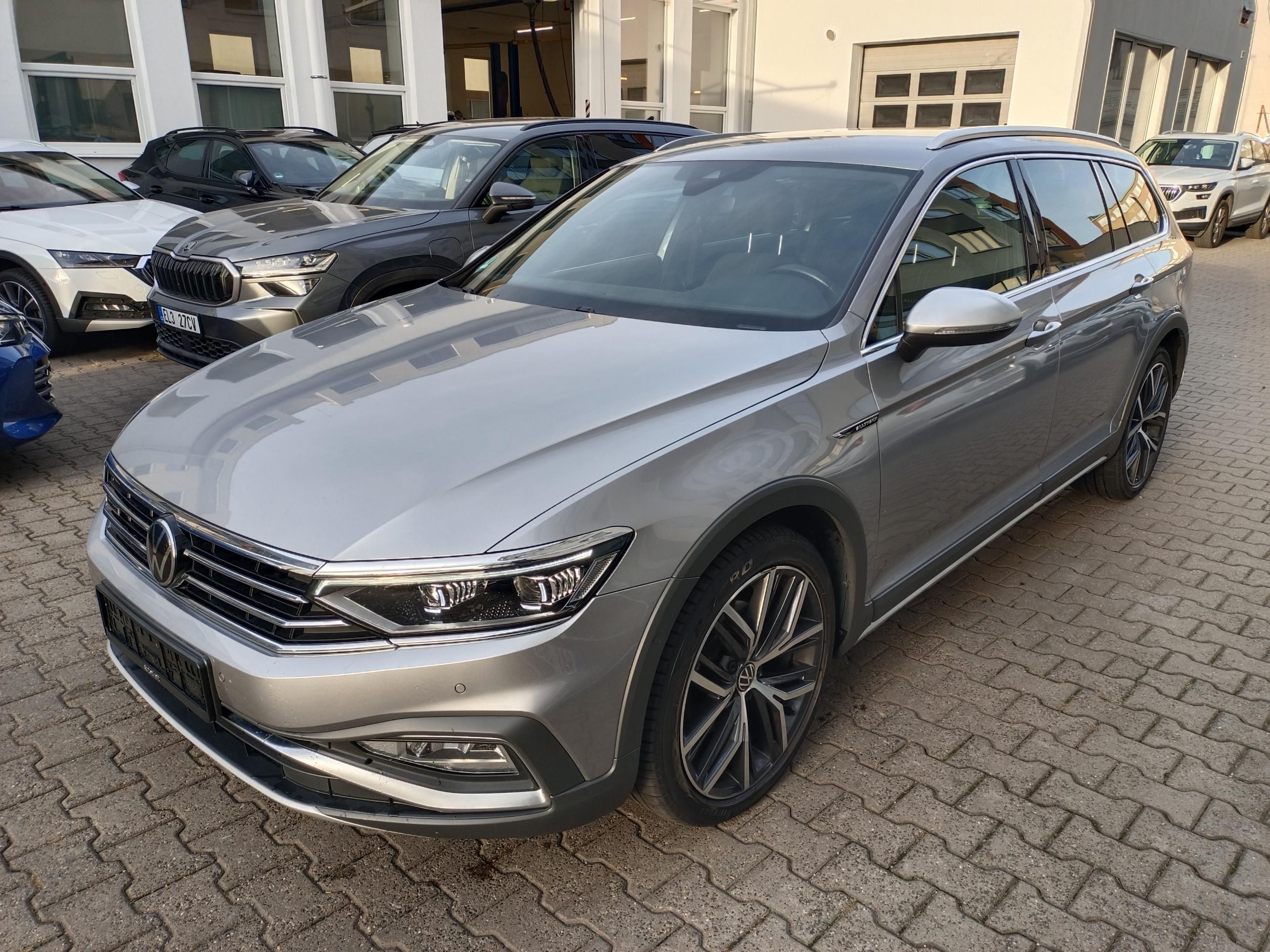 Volkswagen Passat Variant, 2.0 TDI 147kW 4x4 DSG Tažné - fotka 3
