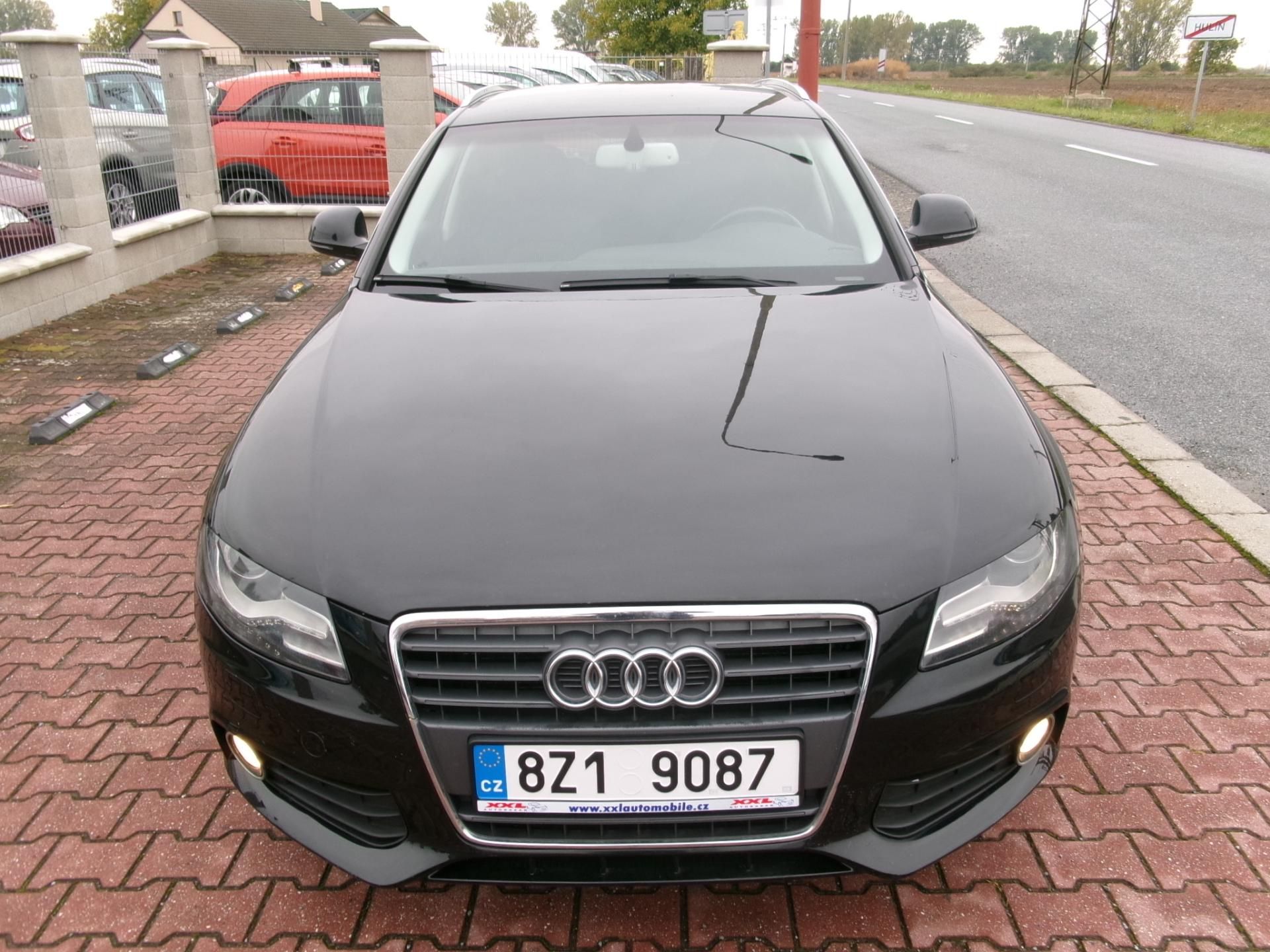 Audi A4, 2,0TDI AC TEMP VÝHŘEV ALU - fotka 5