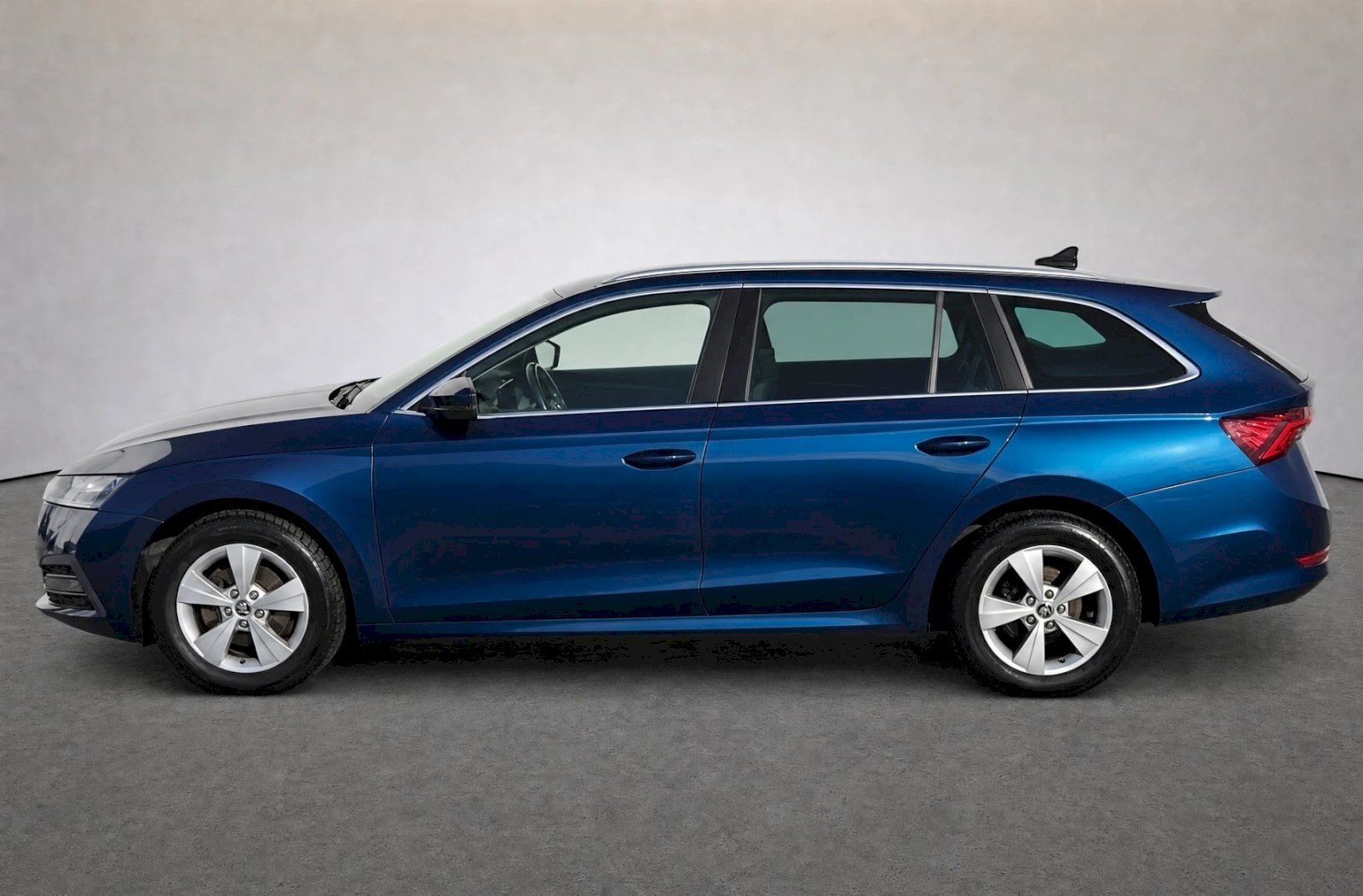 Škoda Octavia, Combi Style Plus 2,0 Tdi 110 K - fotka 3