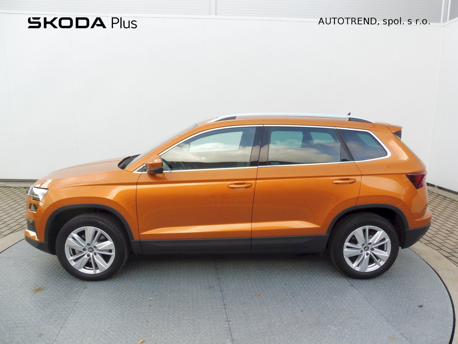 Škoda Karoq, Top Selection 1,5 TSI 110kW - fotka 3