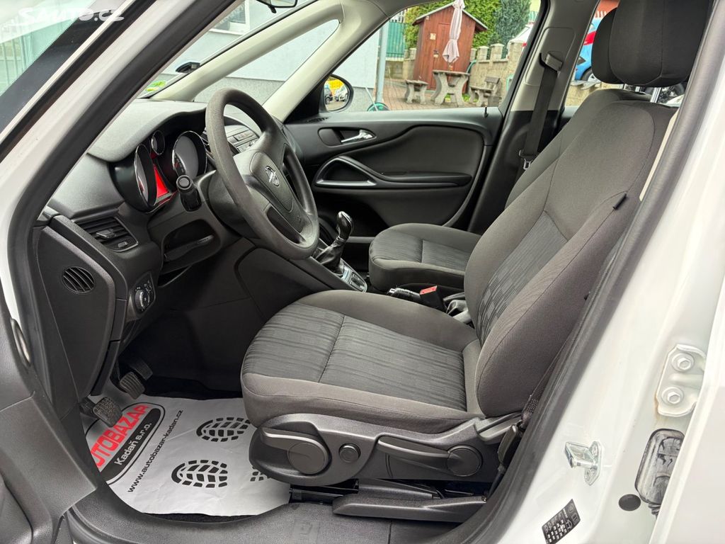 Opel Zafira, 1,4 7MÍST,SERVISKA