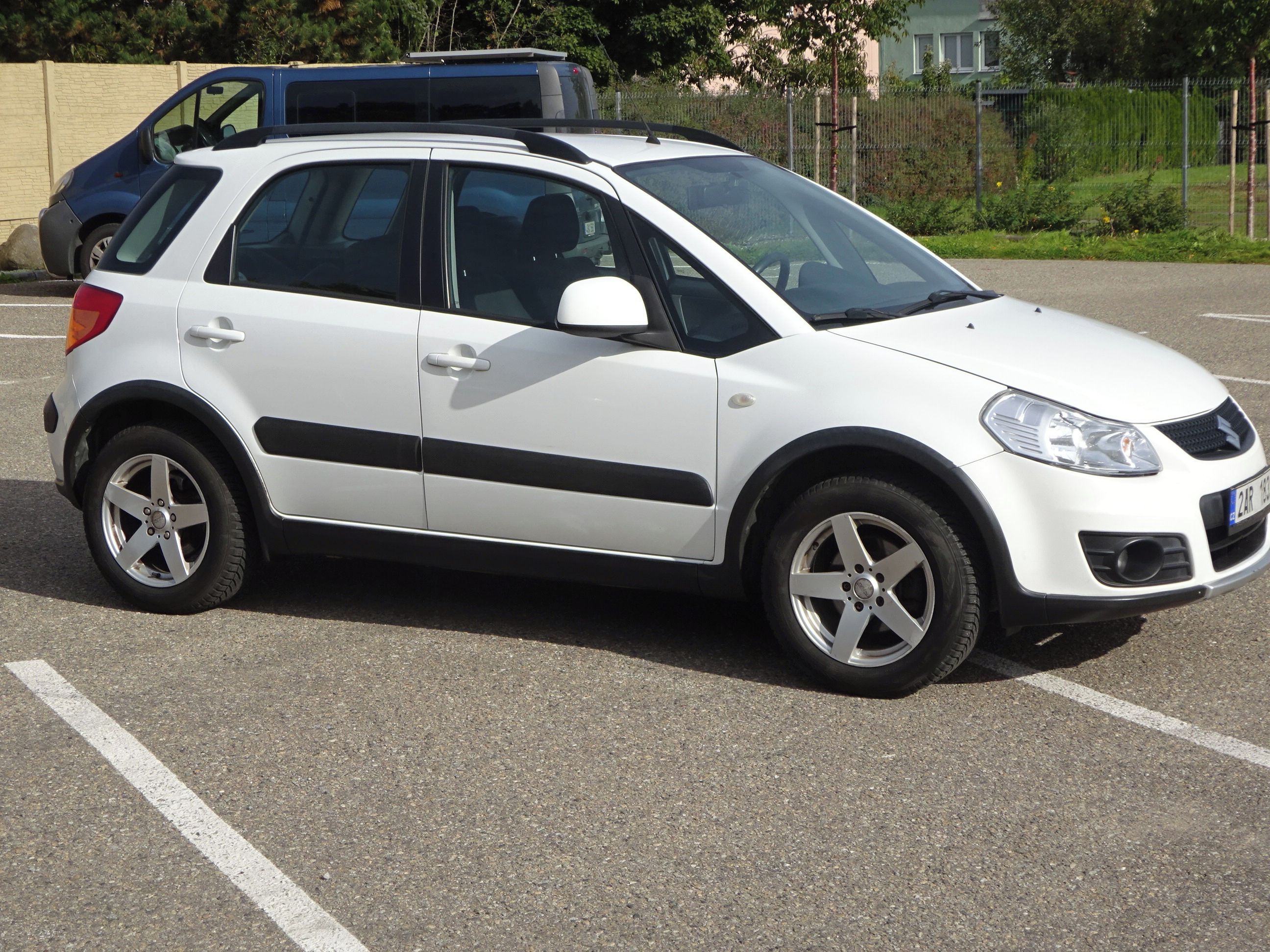 Suzuki SX4, 1.6i 4x4 (88 kw) 2.Maj.ČR - fotka 2