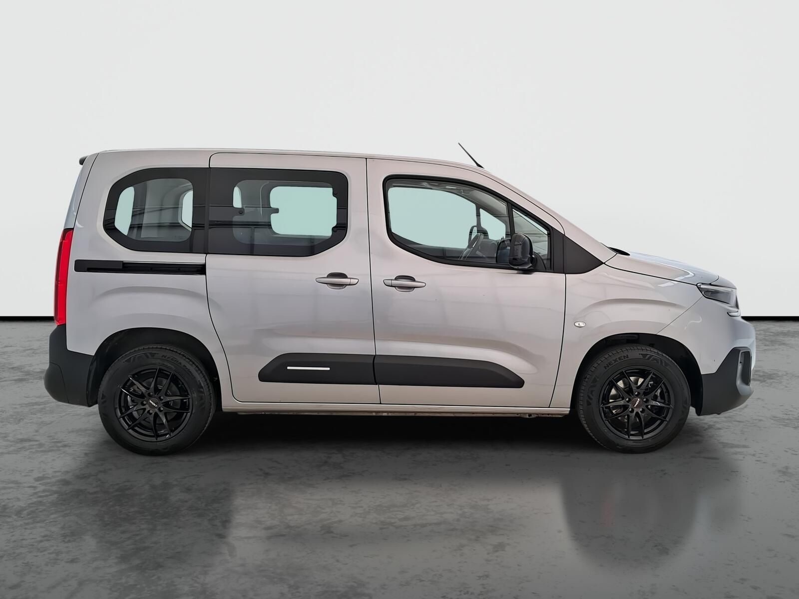 Citroën Berlingo, 1.2 PureTech, Plus, 5Míst - fotka 6