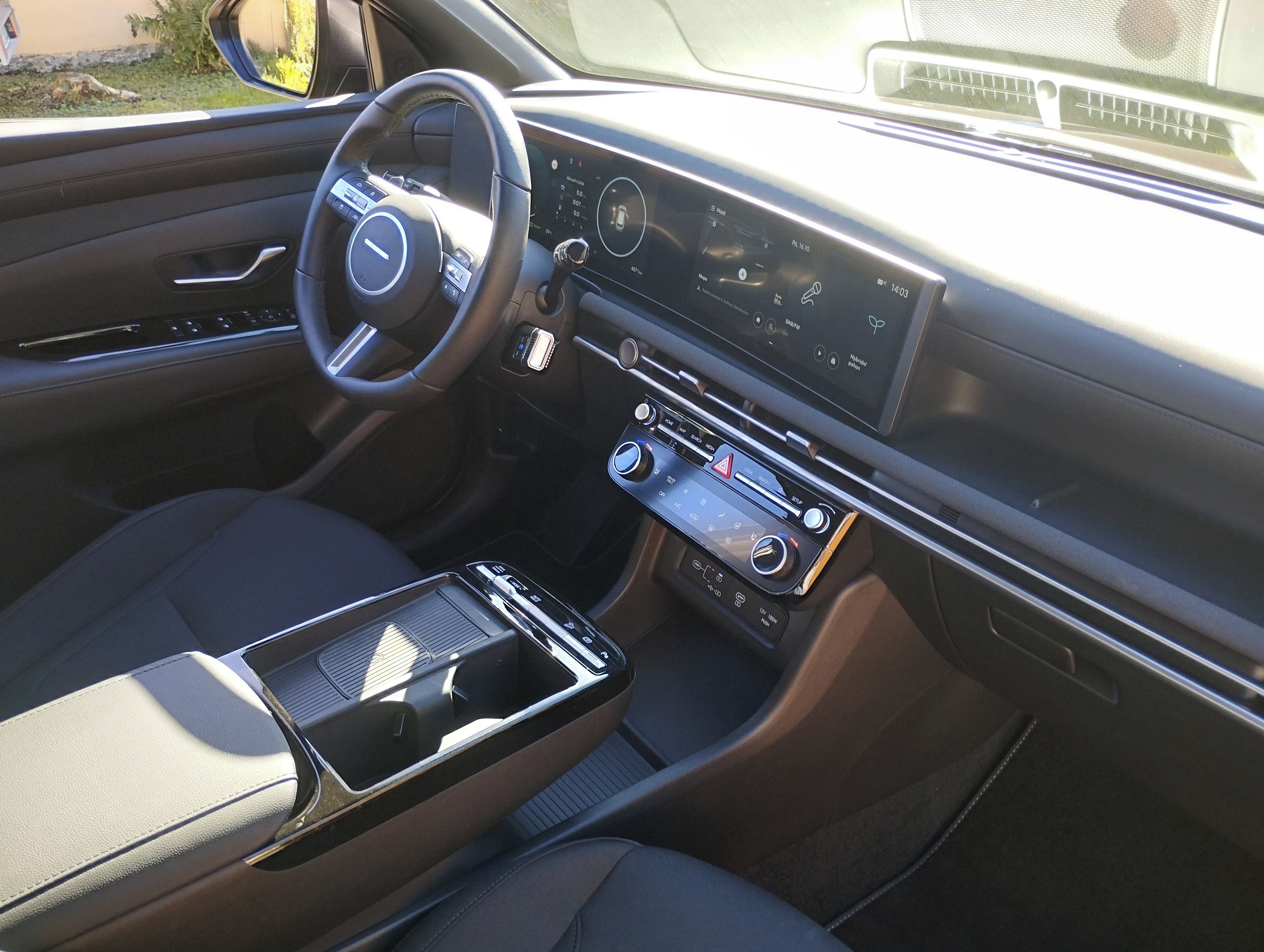 Hyundai Tucson, 1,6 T-GDI DPH 4X4 HYBRID - fotka 5