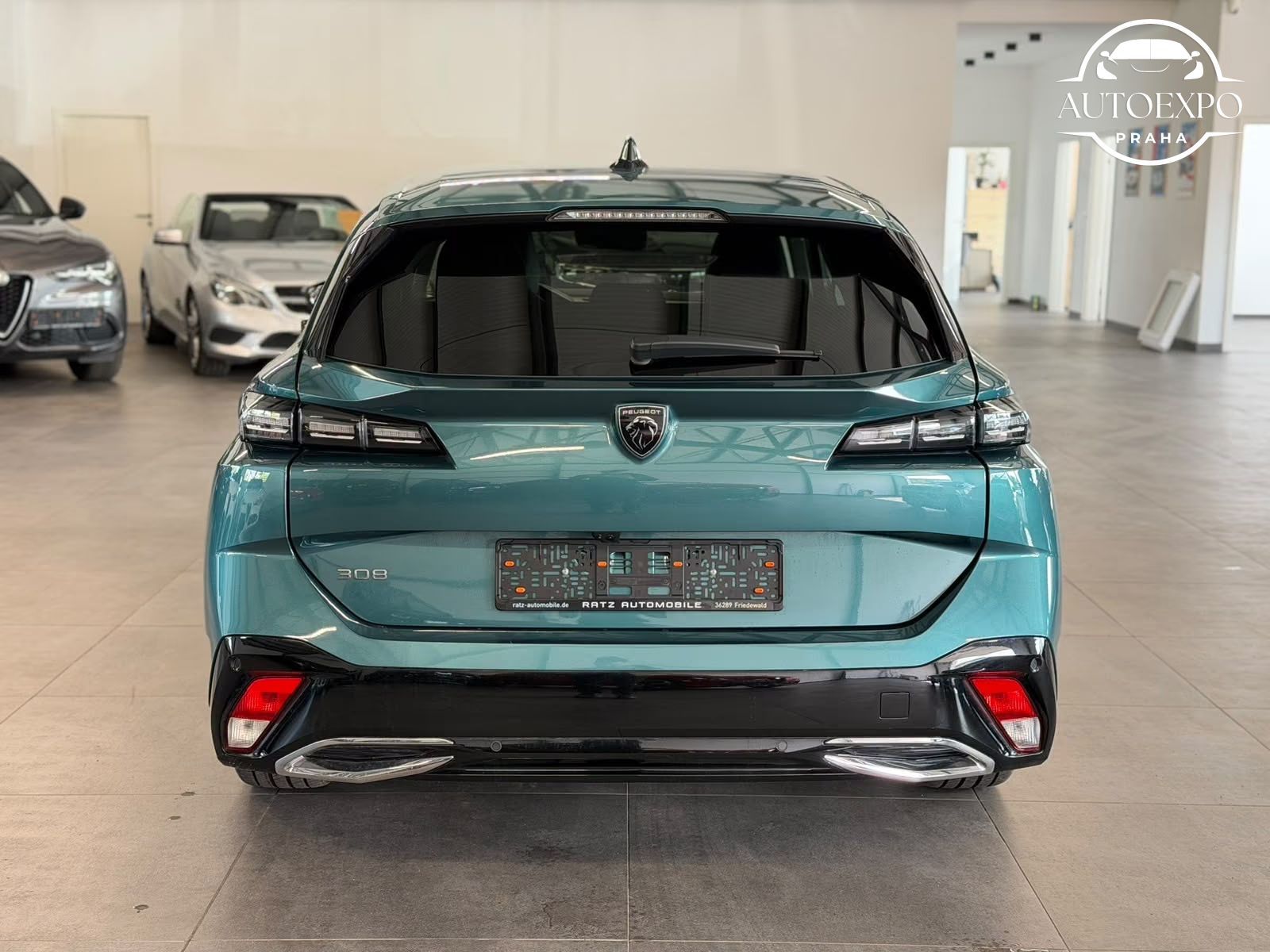 Peugeot 308, Hybrid 136 Allure*LED*KAMERA - fotka 5