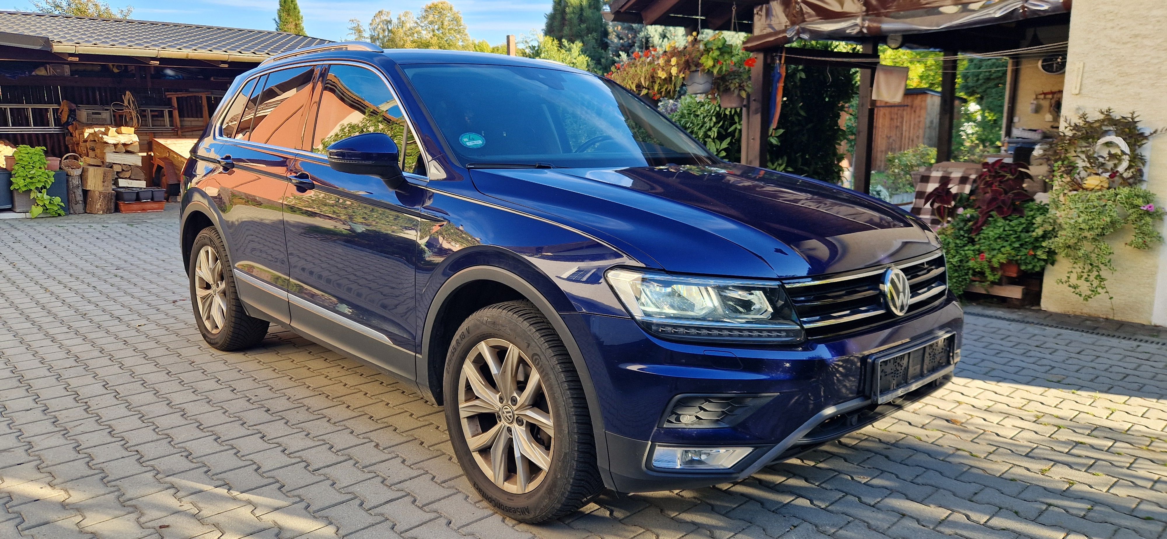 Volkswagen Tiguan, 4X4 HIGLINE DSG TAŽNÉ - fotka 3