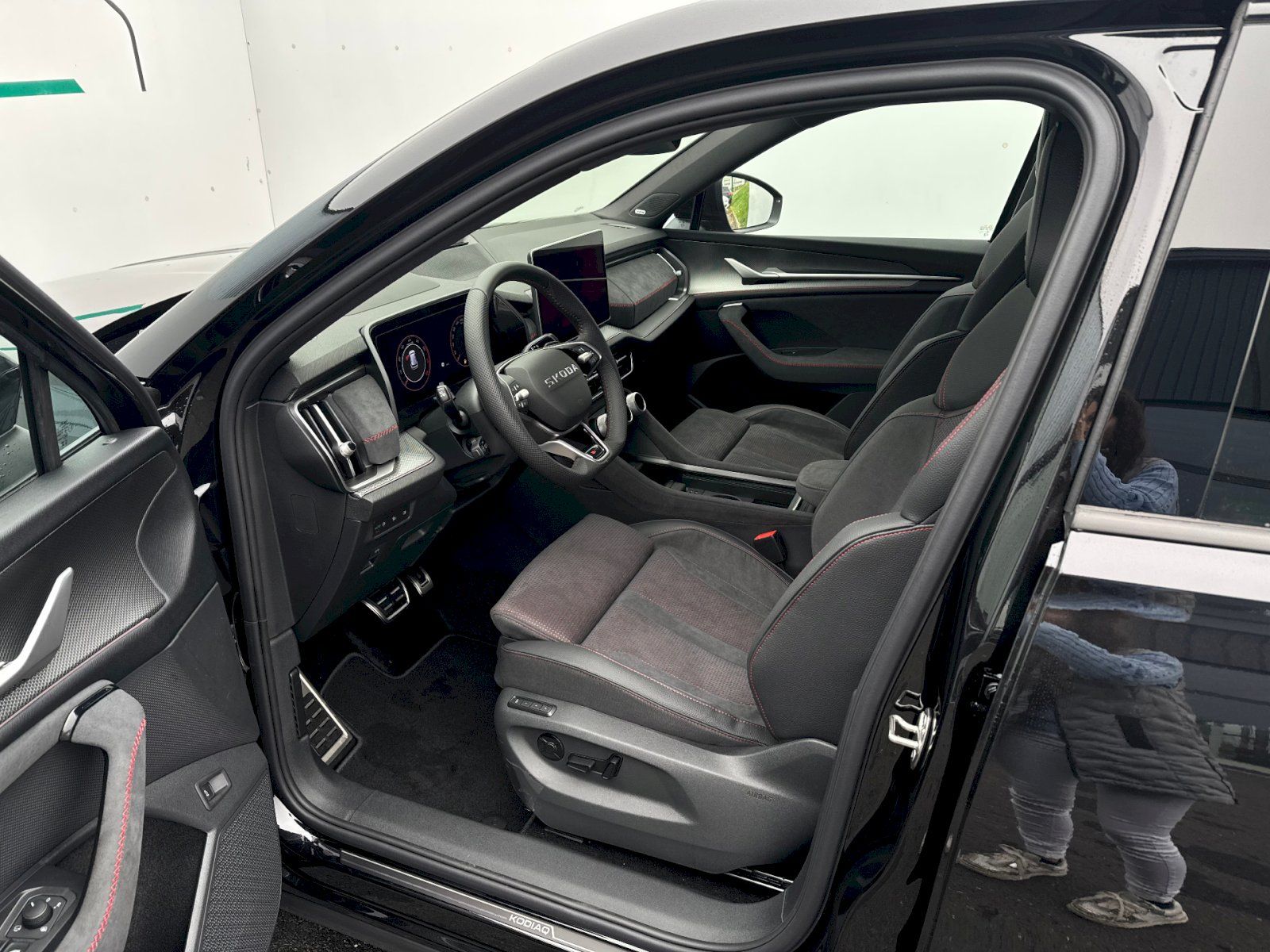 Škoda Kodiaq, 2.0TSI 195kW 4x4 DSG RS - fotka 6