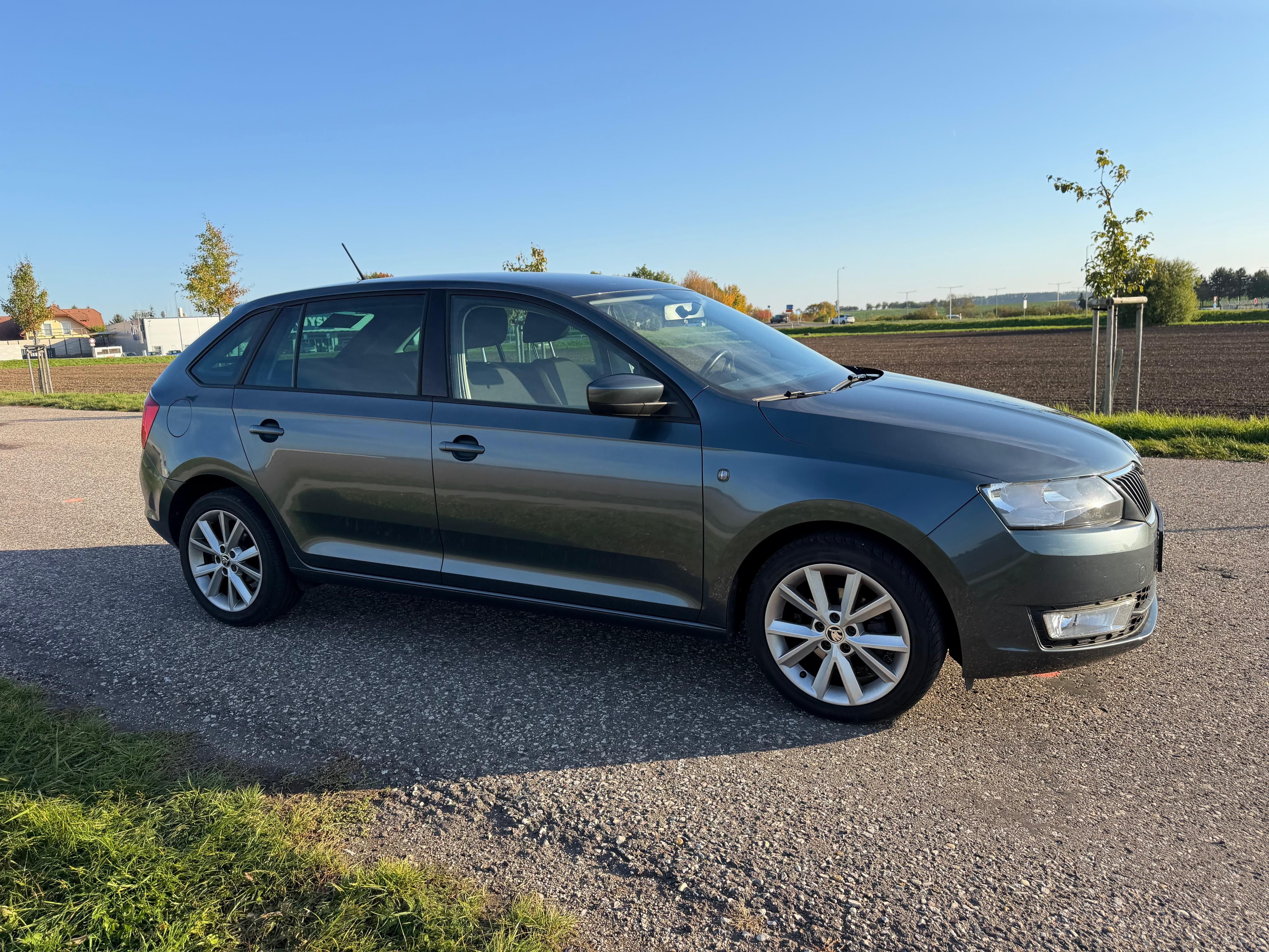 Škoda Rapid, 1,2 TSi Pravid.servis Nová STK - fotka 2