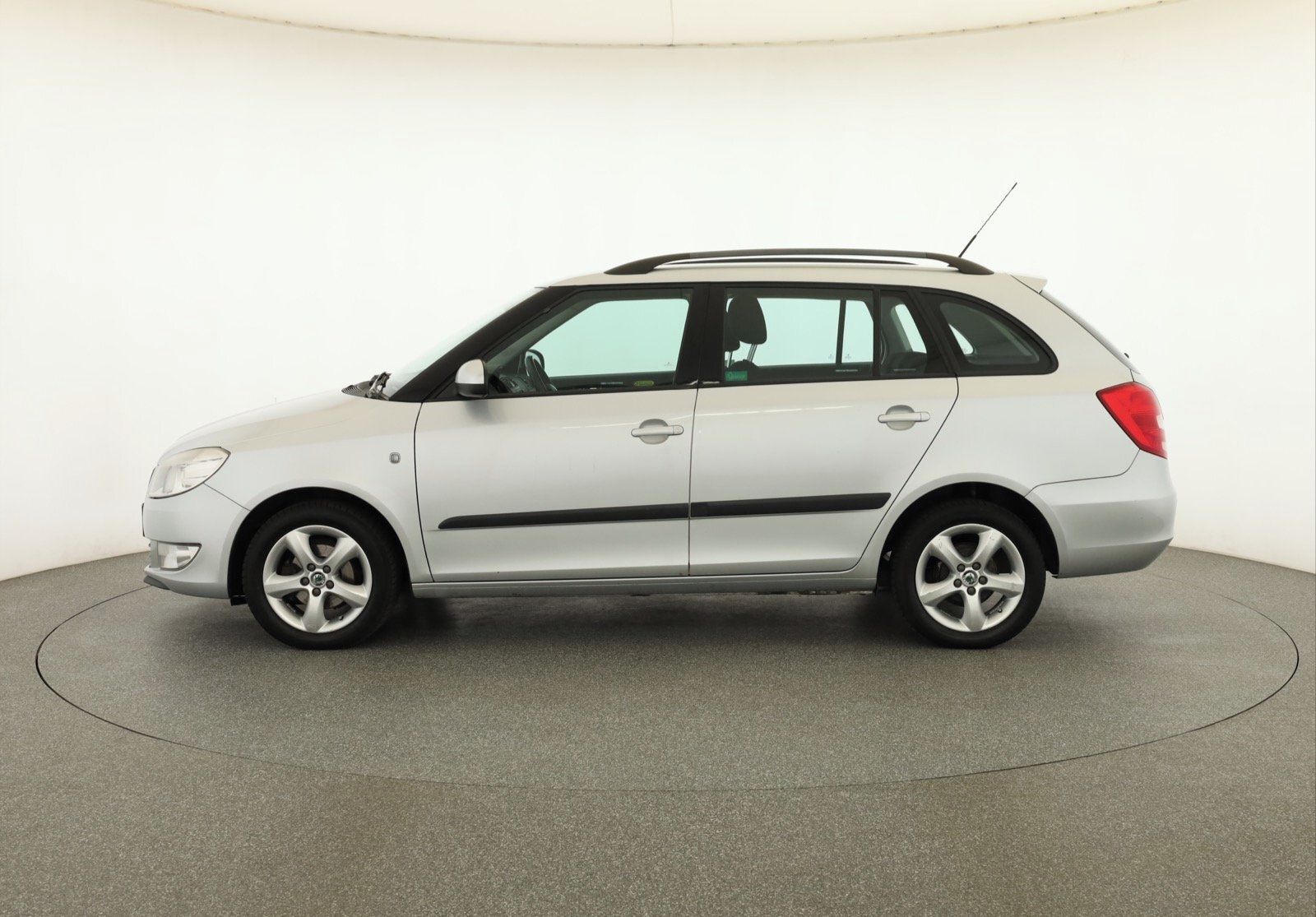 Škoda Fabia, 1.6 TDI, Style, Serv.kniha - fotka 3