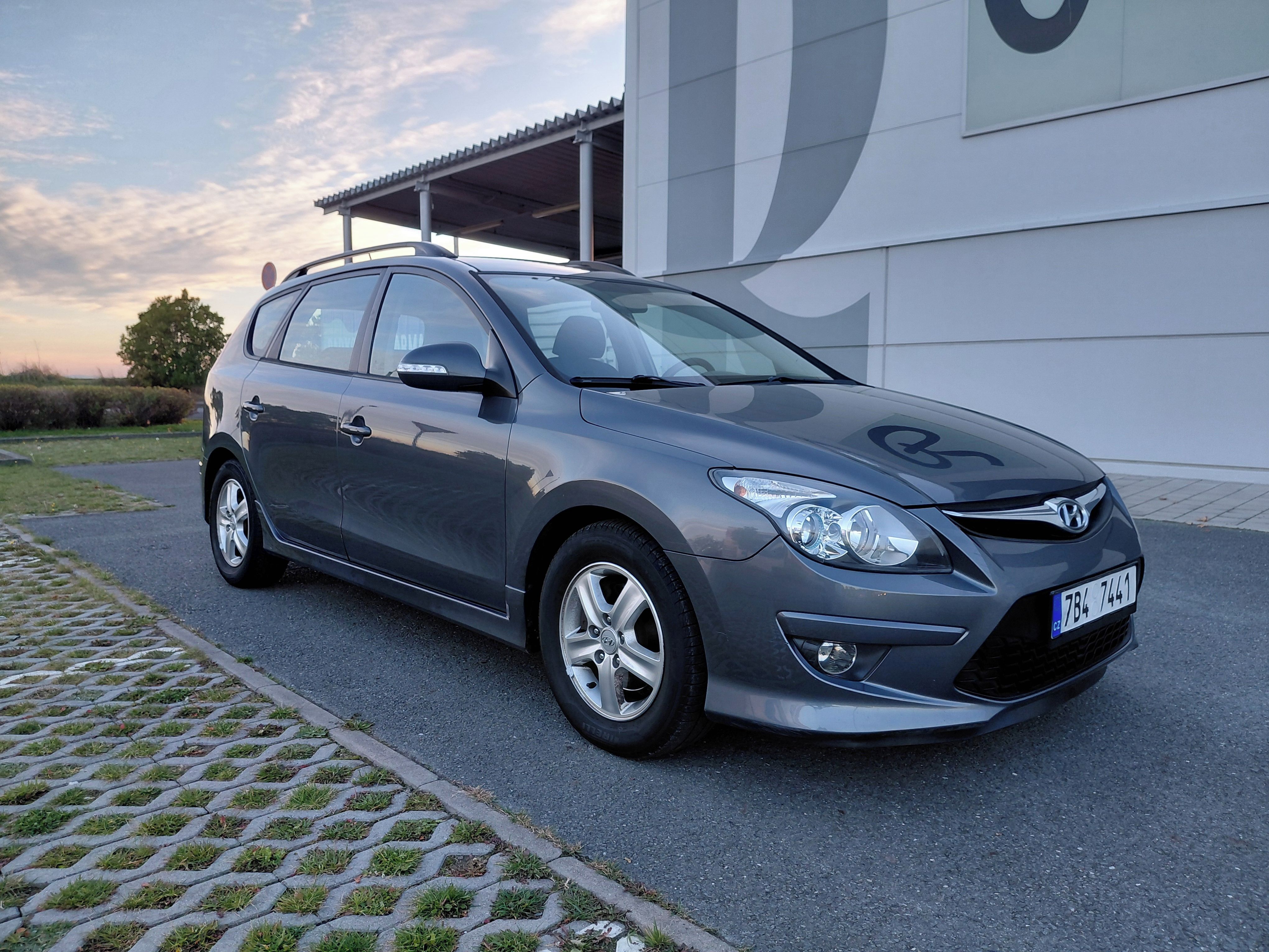 Hyundai i30, 1.6CRDI 85KW,SPOLEHLIVÉ,PĚKNÉ
