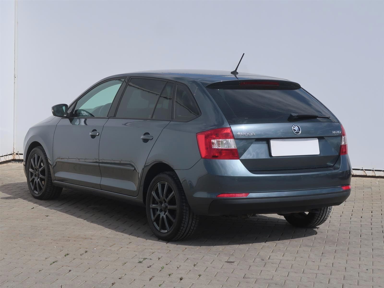 Škoda Rapid, 1.6 TDI - fotka 4