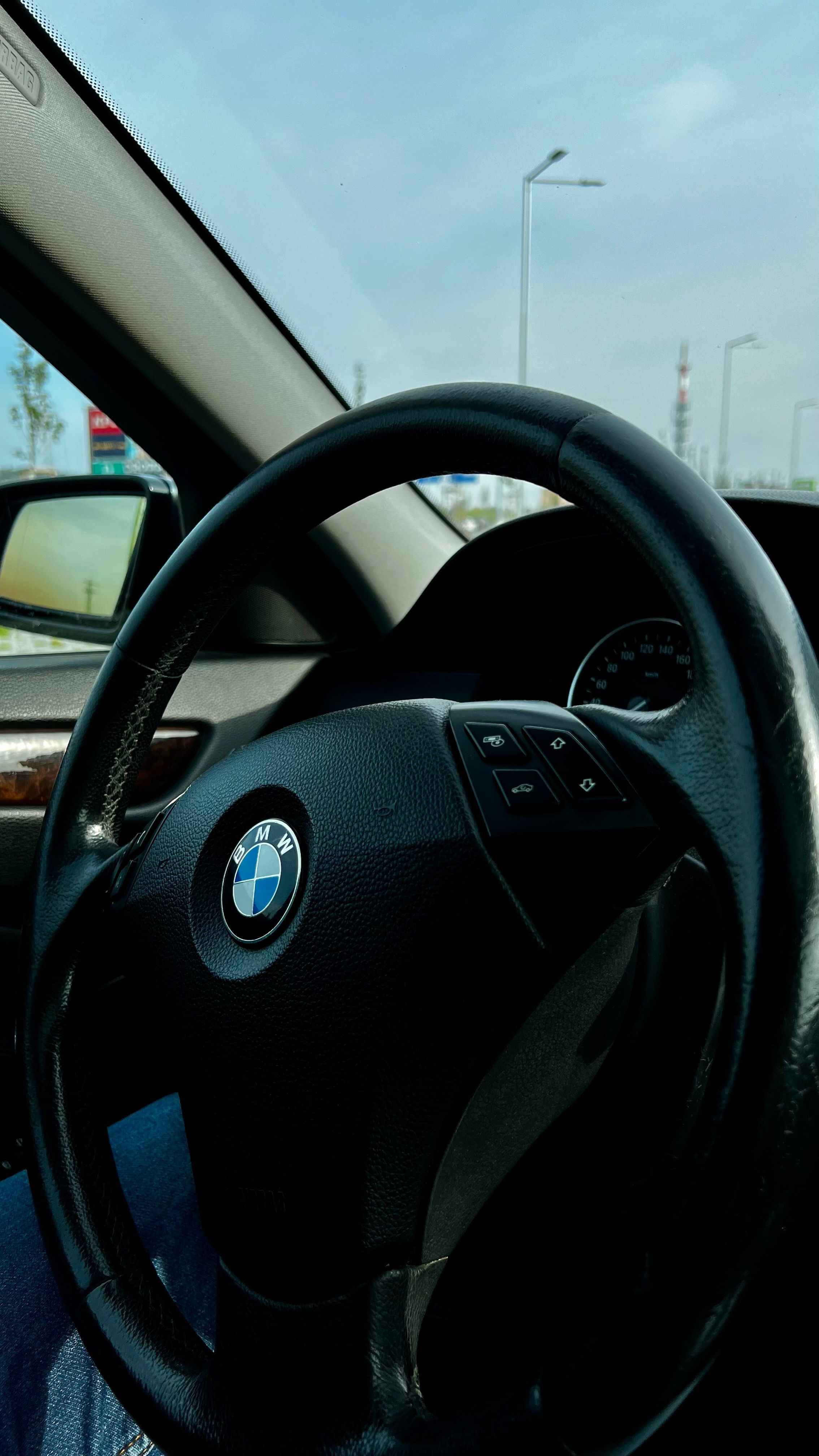 BMW Řada 5 - fotka 2