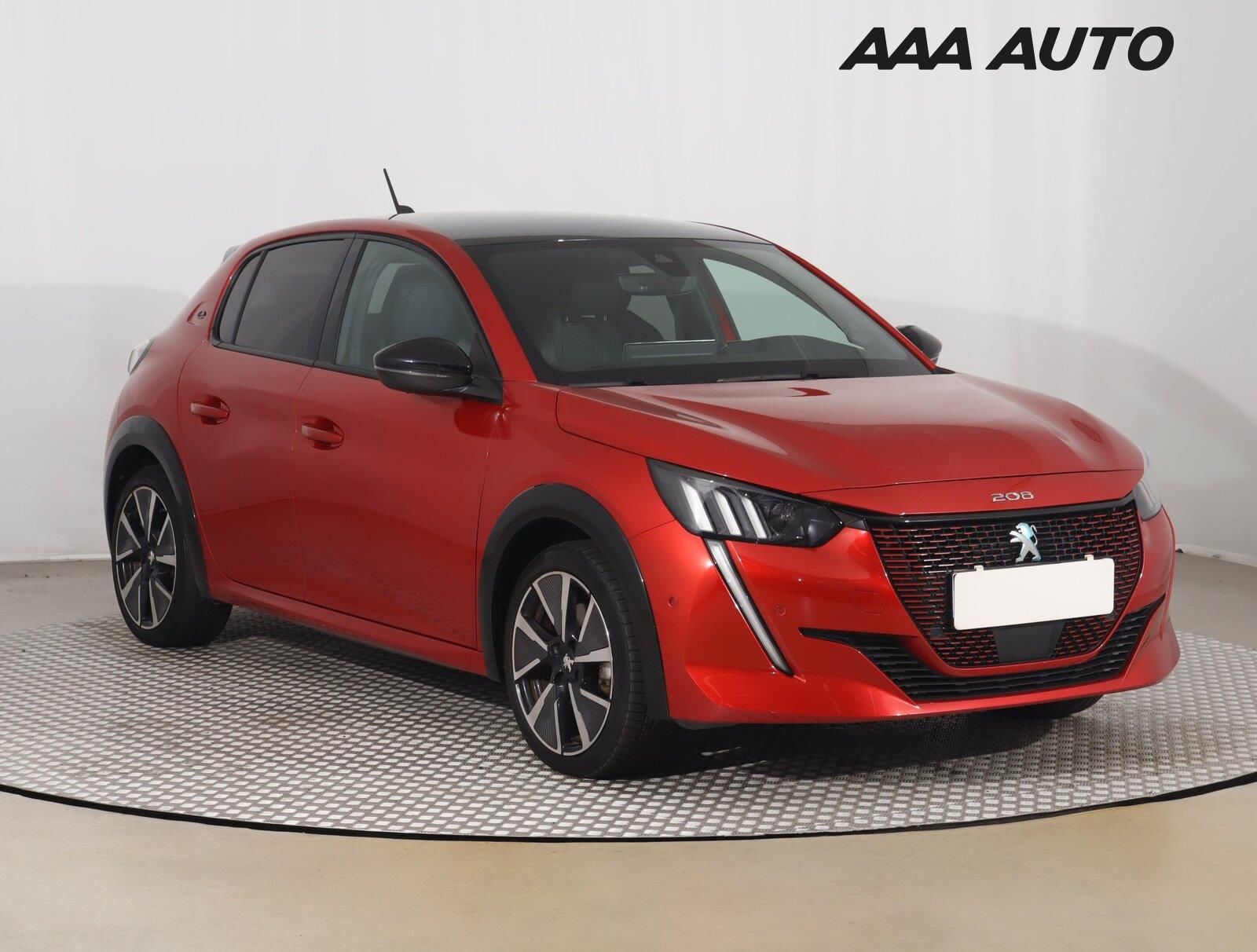 Peugeot 208, 50 kWh, SoH 91%, Automat