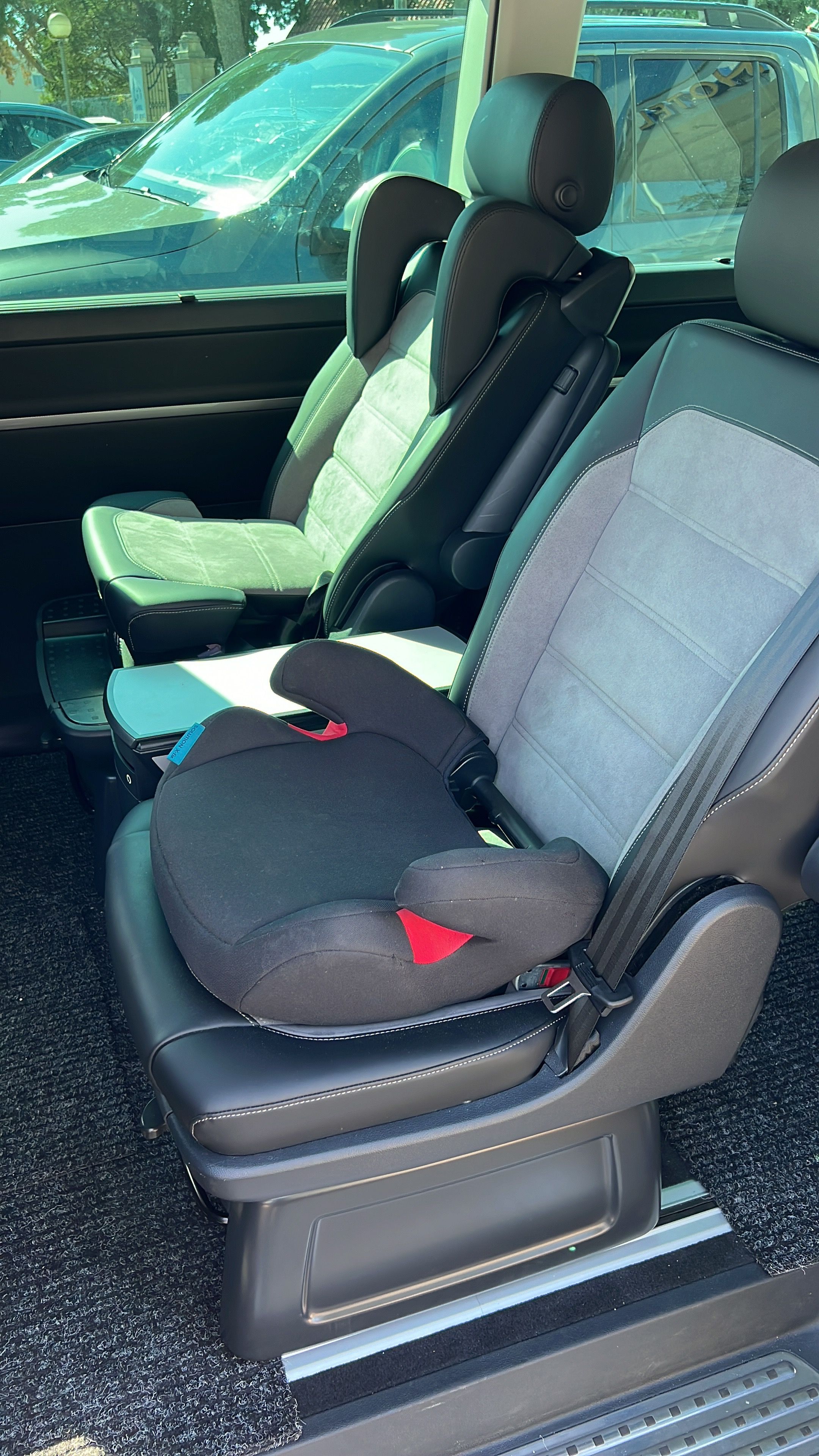 Volkswagen Multivan, 2.0 TDi 110kW DSG Highline - fotka 5