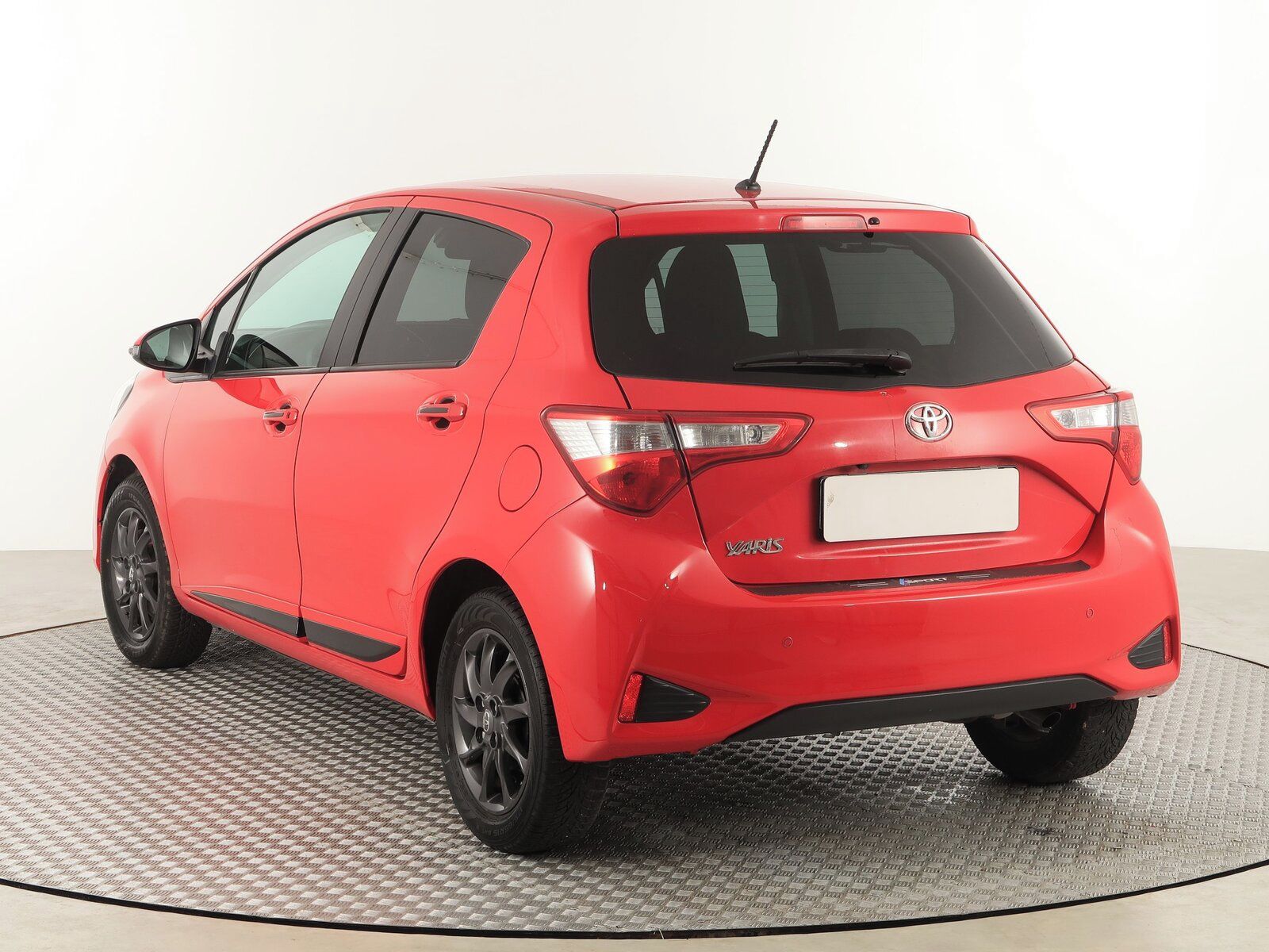 Toyota Yaris, 1.5 Dual VVT-i, Serv.kniha - fotka 4