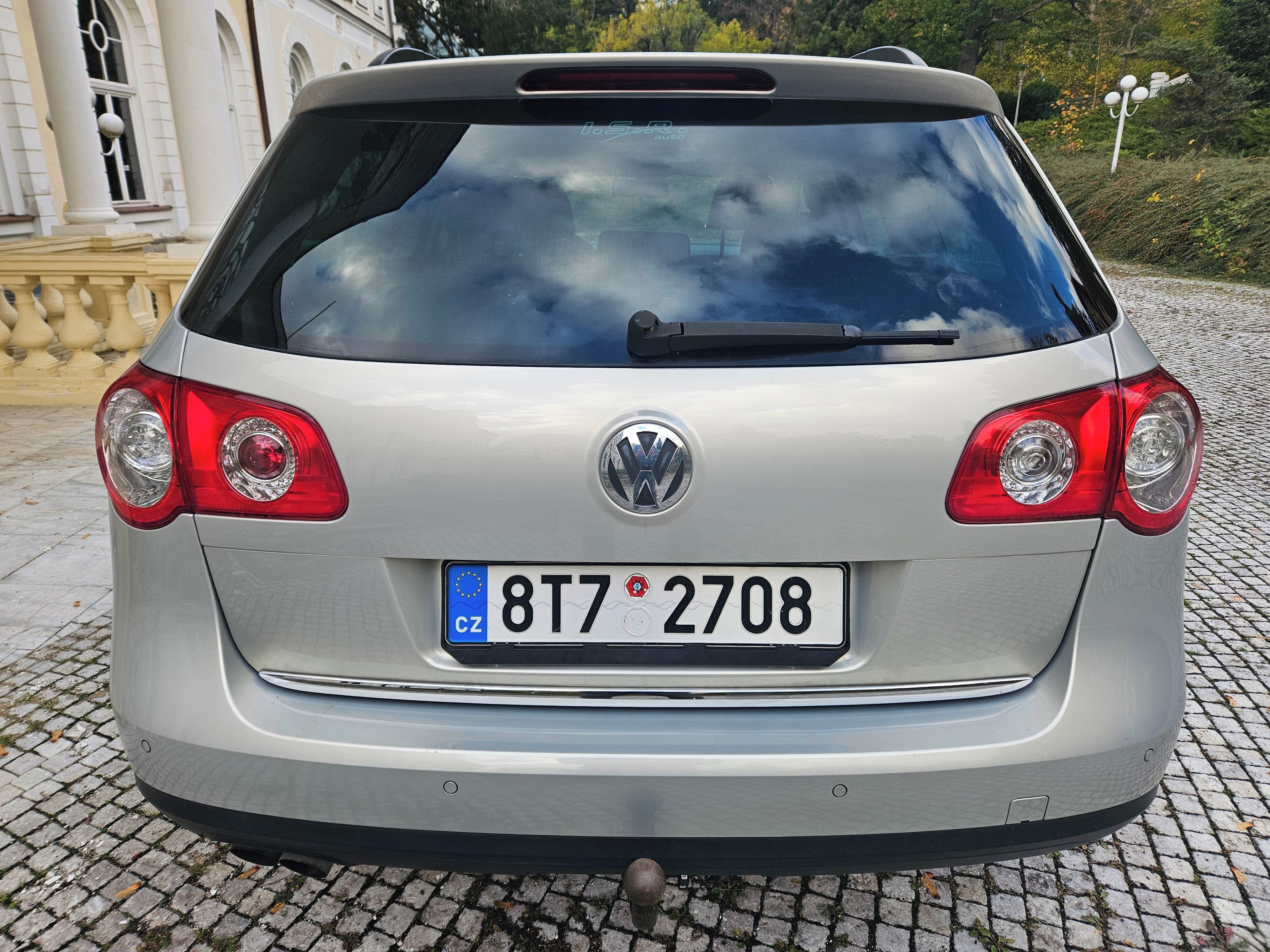 Volkswagen Passat Variant, Comfortline 1.maj TOP stav - fotka 6