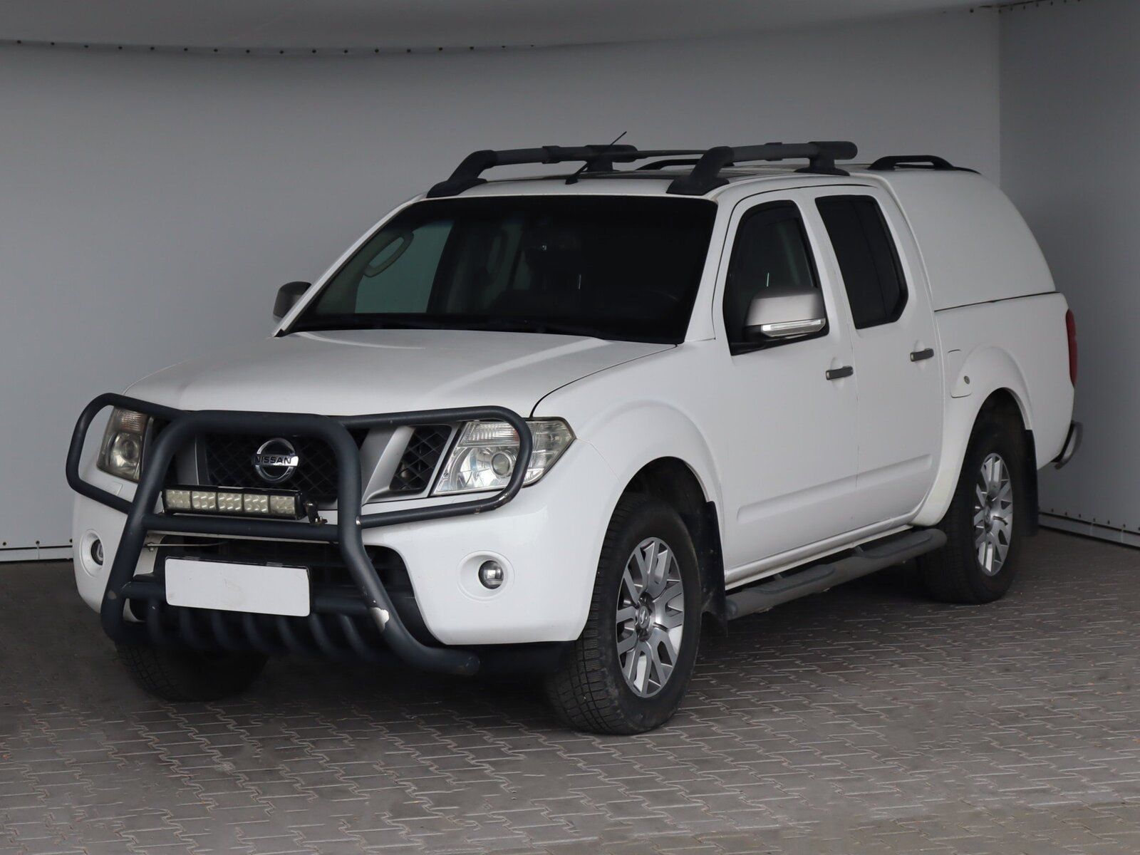 Nissan Navara, 2.5 D, 4X4, Serv.kniha - fotka 2