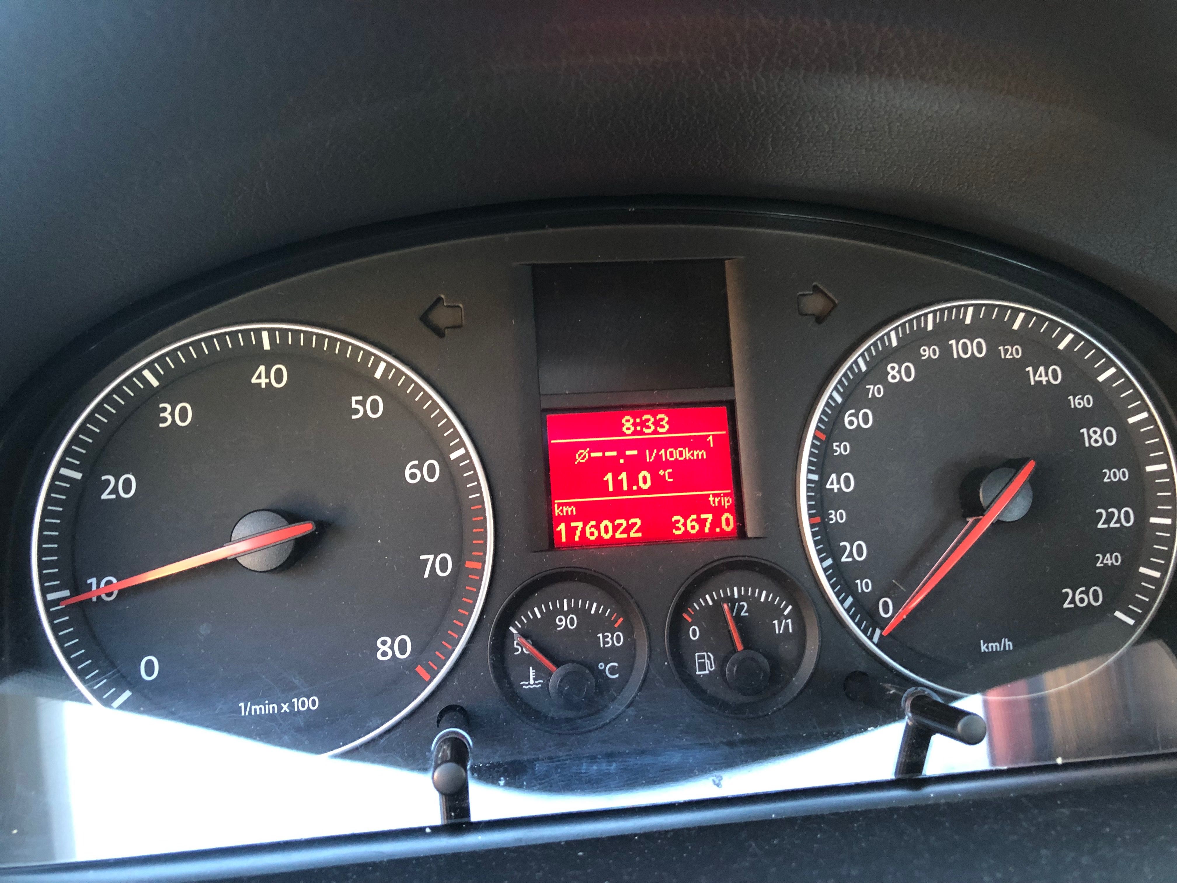 Volkswagen Touran, 1,6 mpi - fotka 5