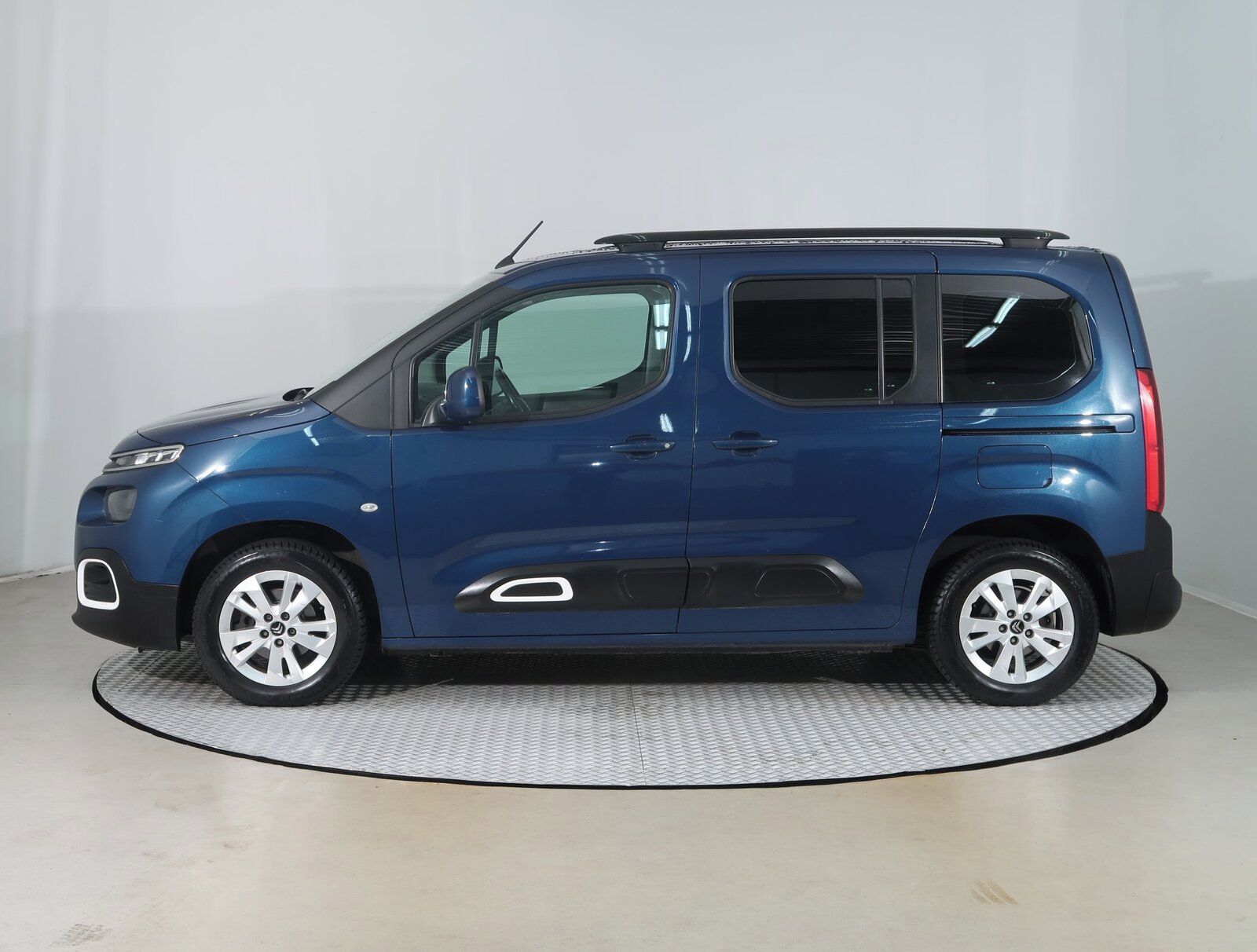 Citroën Berlingo, 1.5 BlueHDi, Feel, 5Míst, ČR - fotka 3