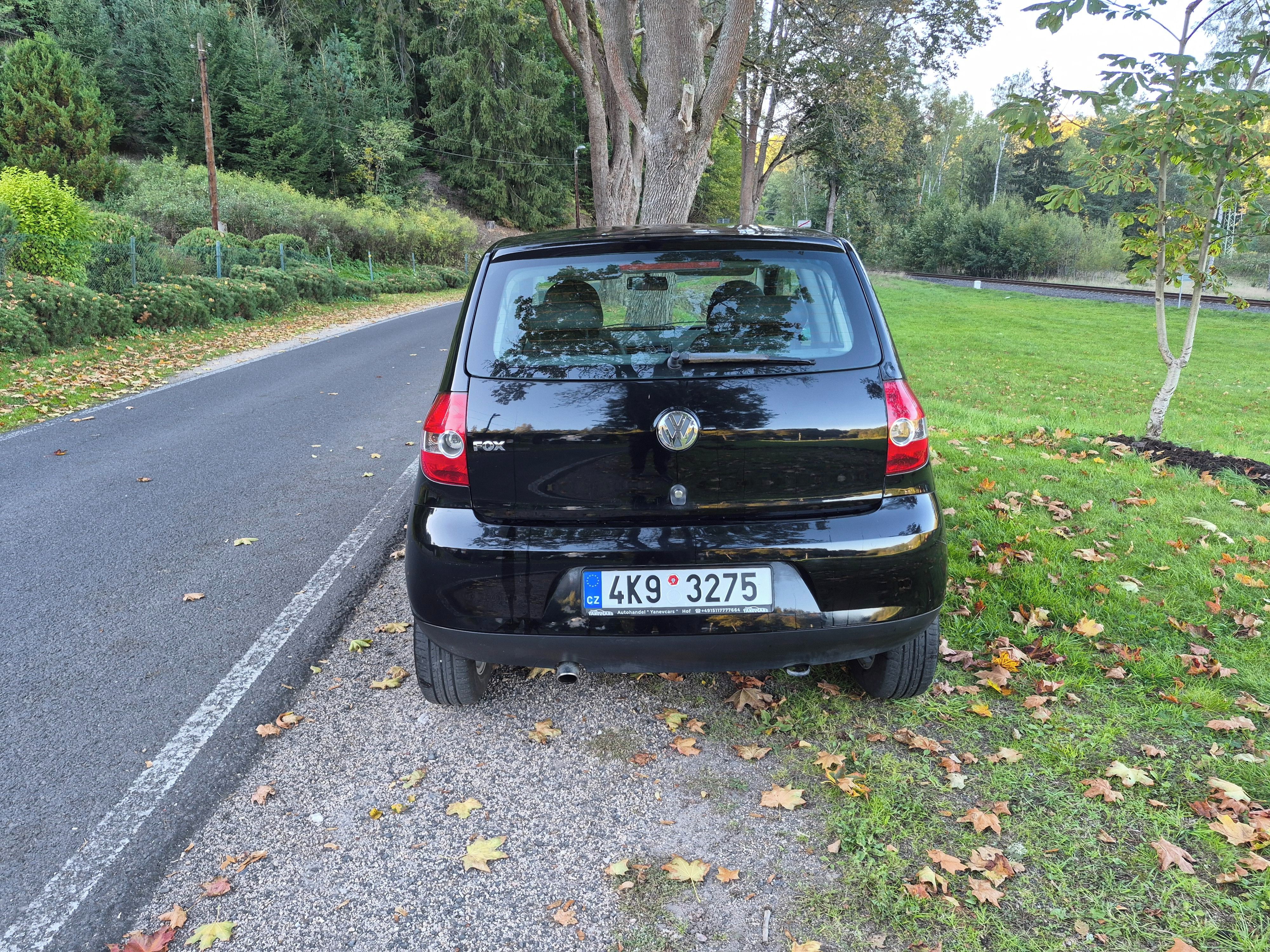 Volkswagen Fox, Hezky stav , servisovano - fotka 4