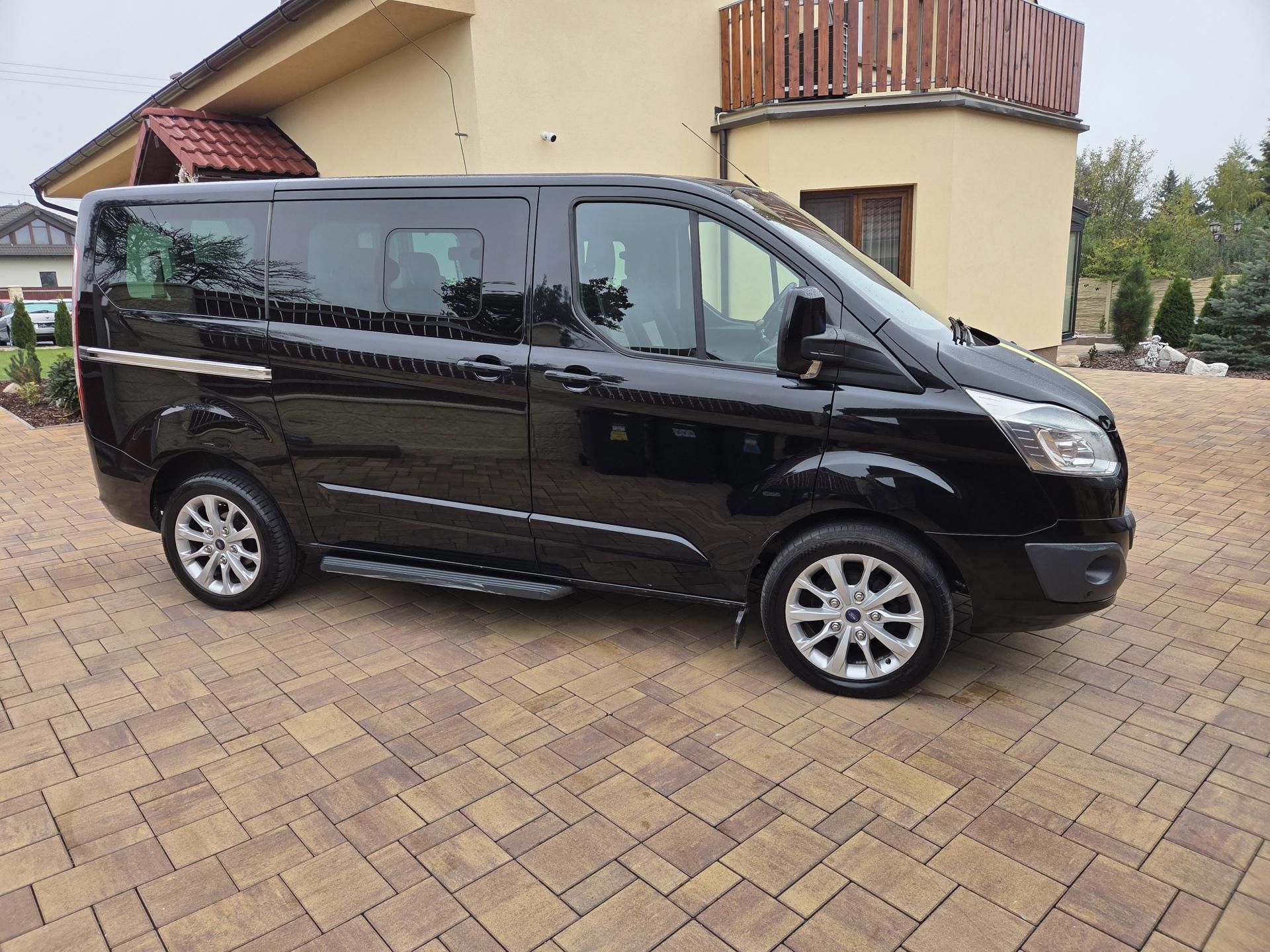 Ford Tourneo Custom, 2.2 TDCI 92KW  9Mist - fotka 5