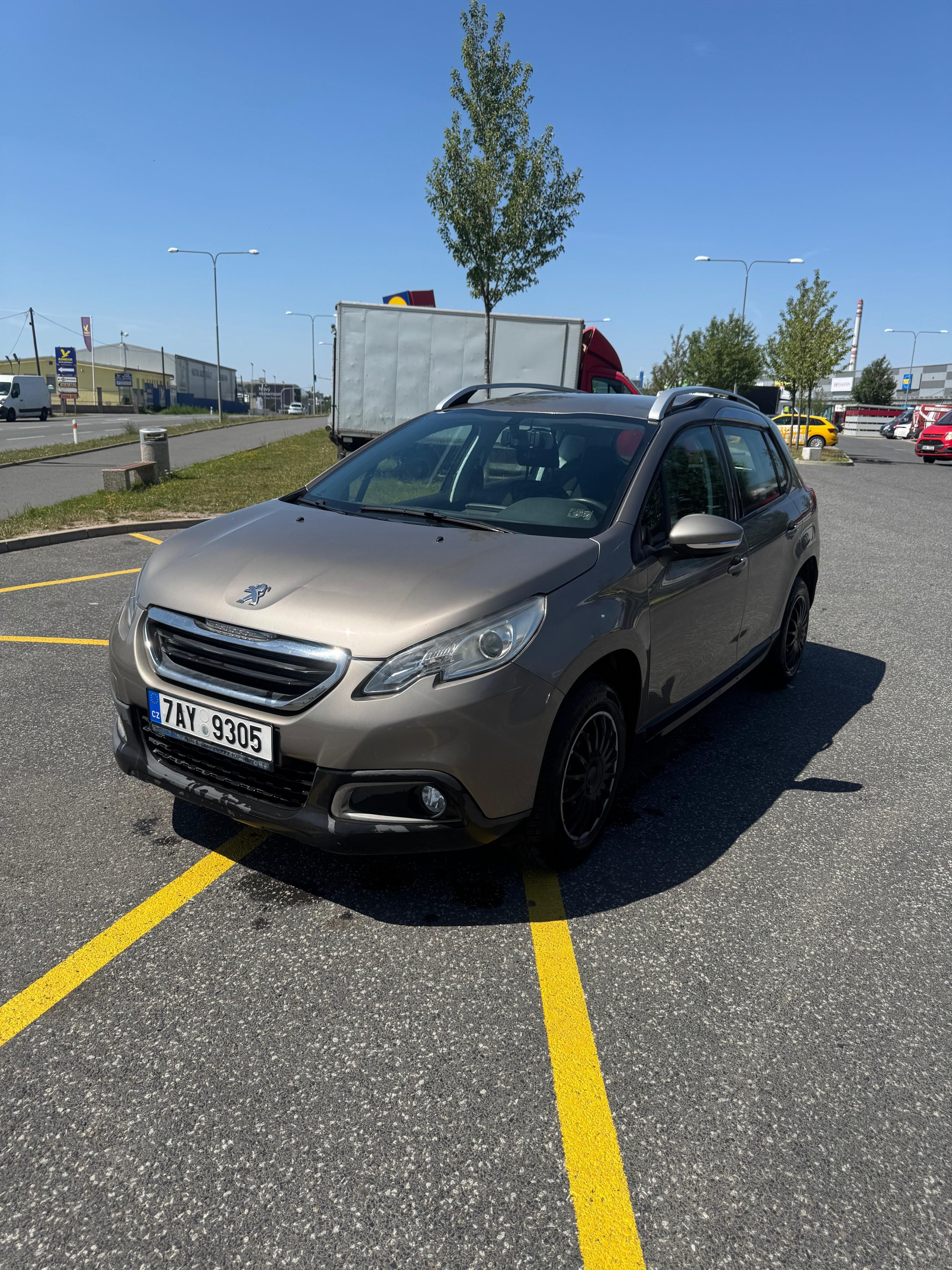 Peugeot 2008, Peugeot 2008 1.4 HDi 50 kW - fotka 3